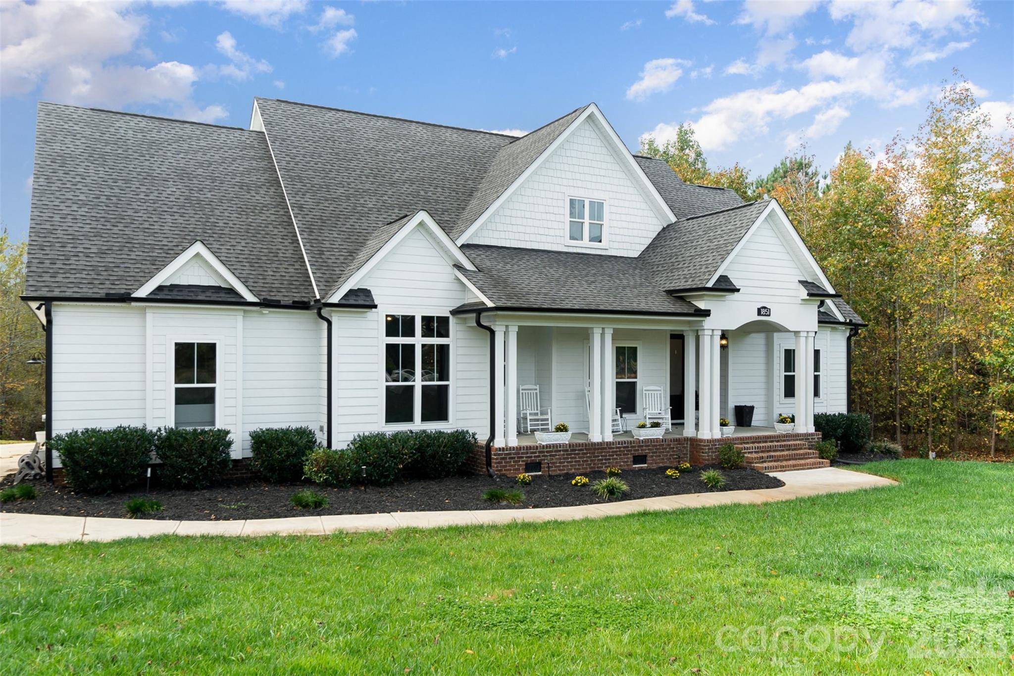 1851 White Fawn LN, Rock Hill, SC 29730