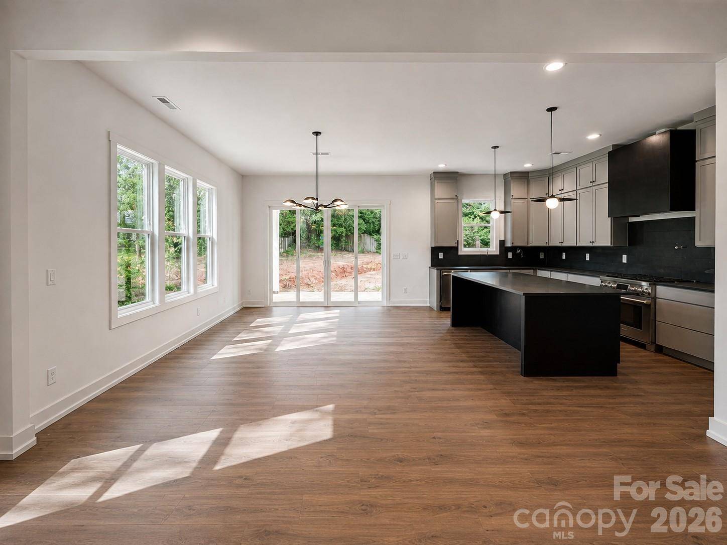 2621 Springway DR, Charlotte, NC 28205