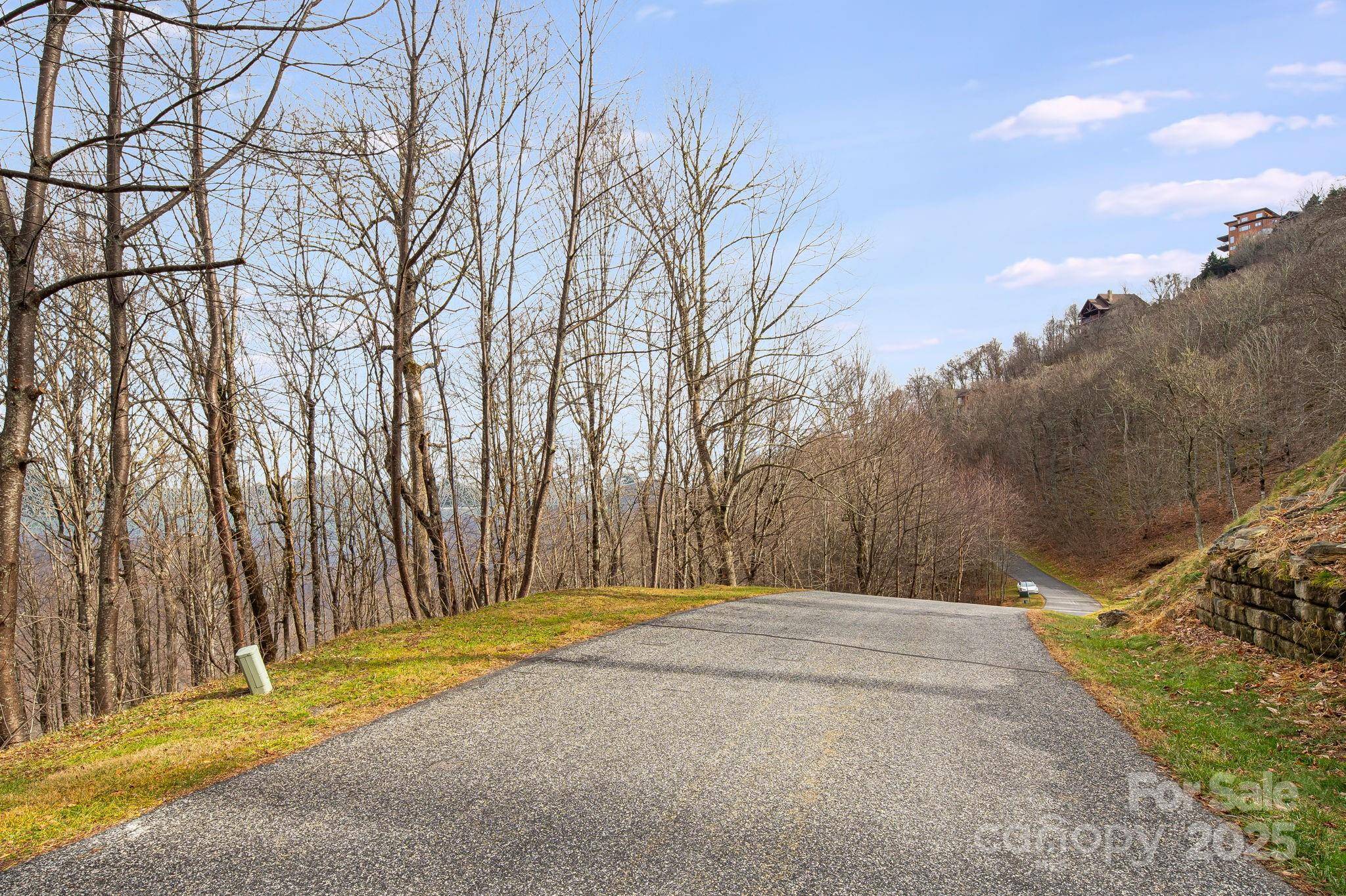 59/61 Running Cedar DR, Mars Hill, NC 28754