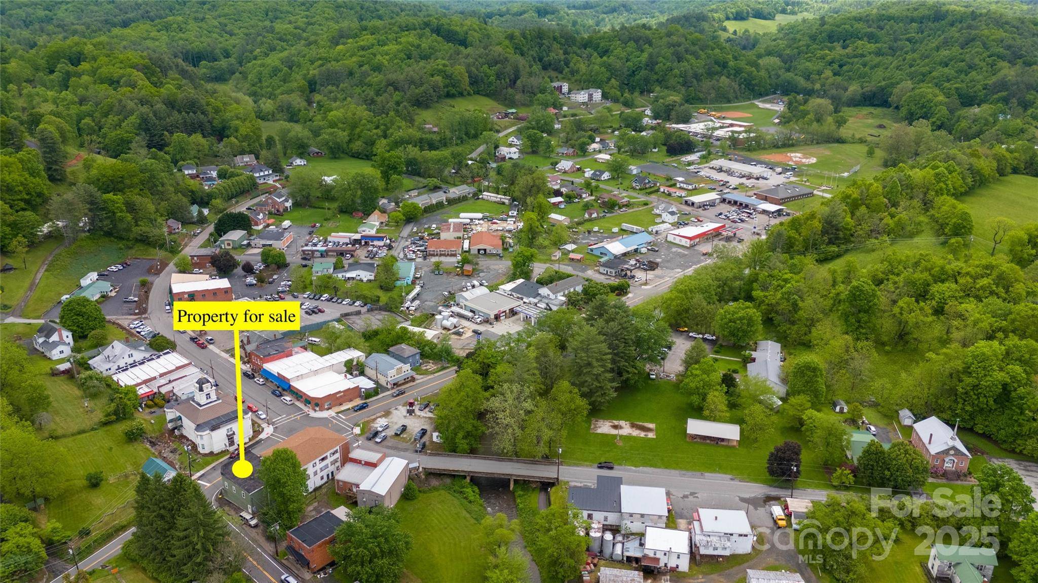 23 N 226 HWY, Bakersville, NC 28705