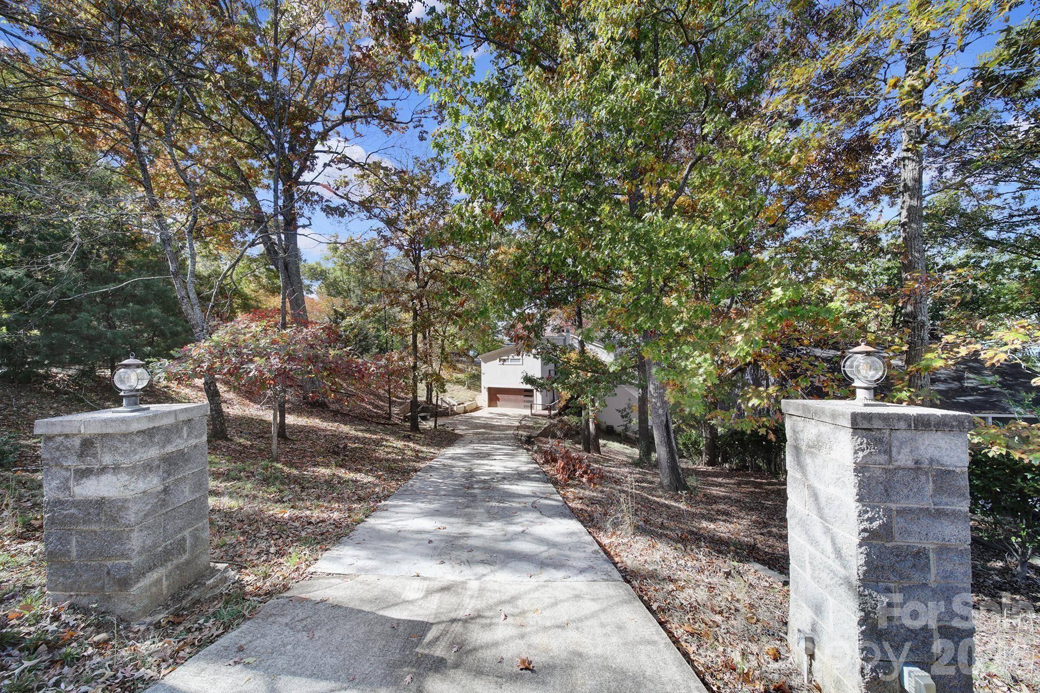 7005 Tega Cay DR, Tega Cay, SC 29708