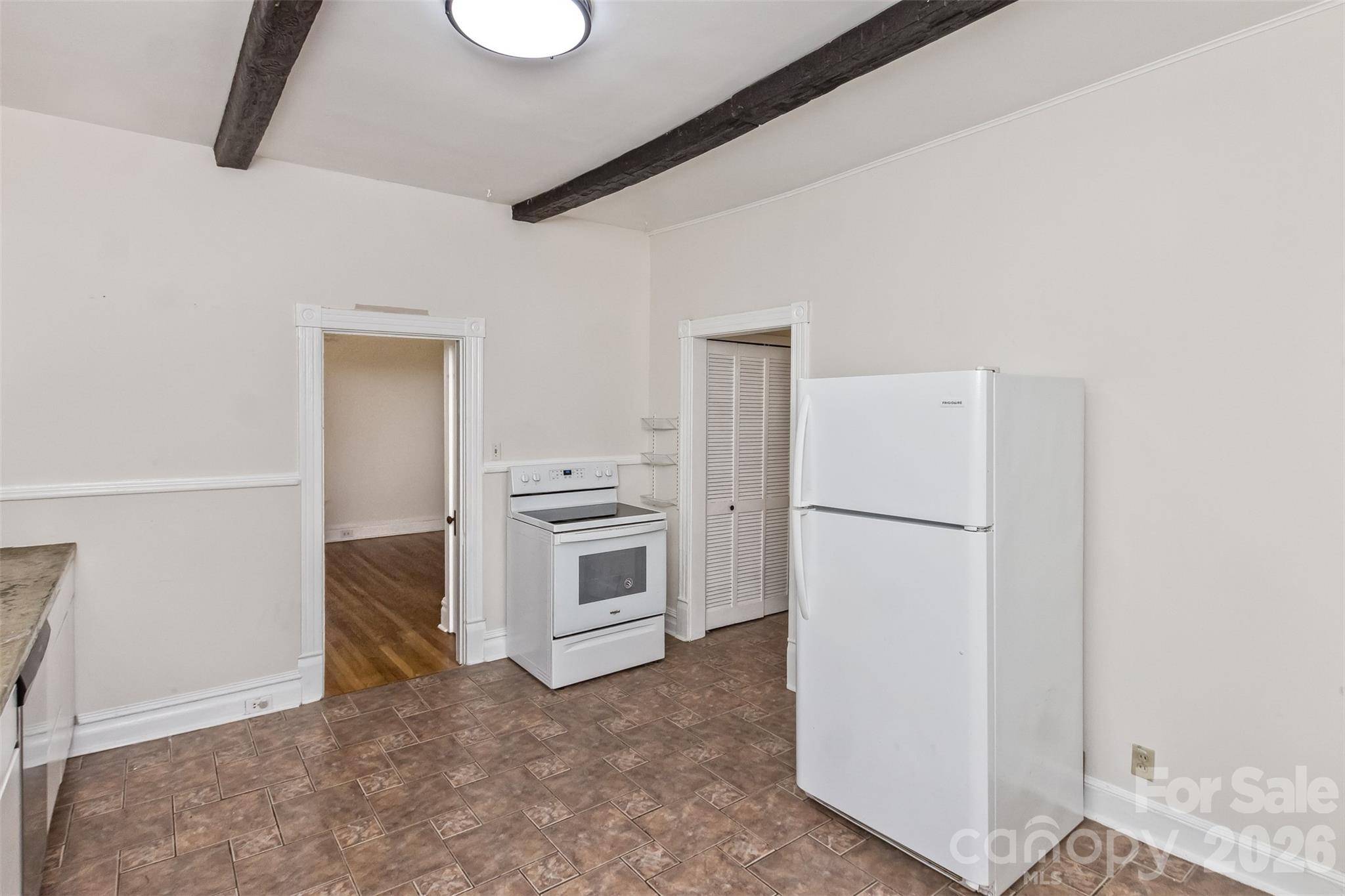 195 Terrace DR, Canton, NC 28716