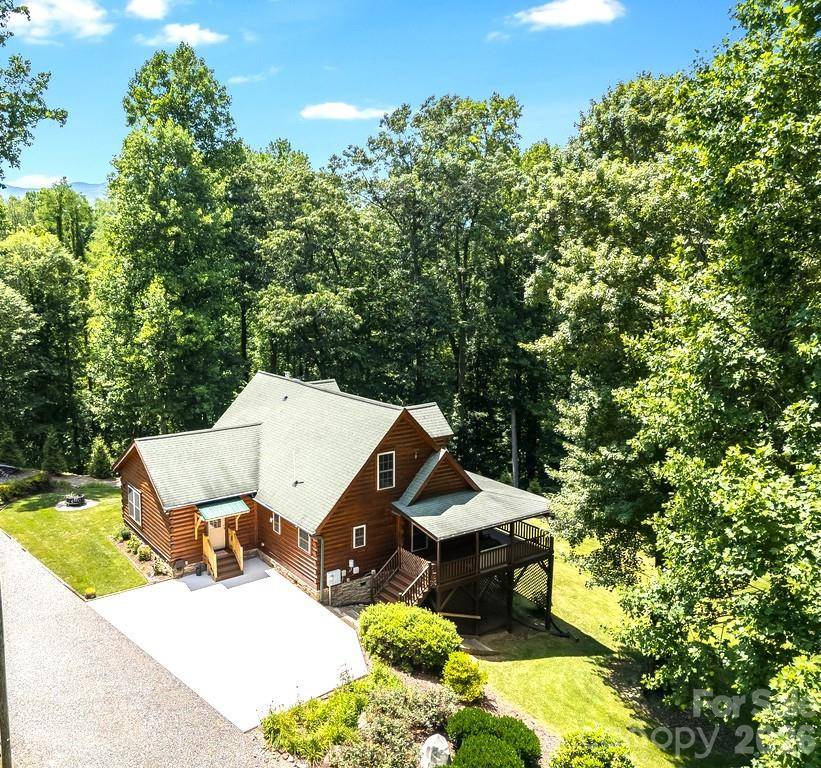17 Aaron WAY, Waynesville, NC 28786