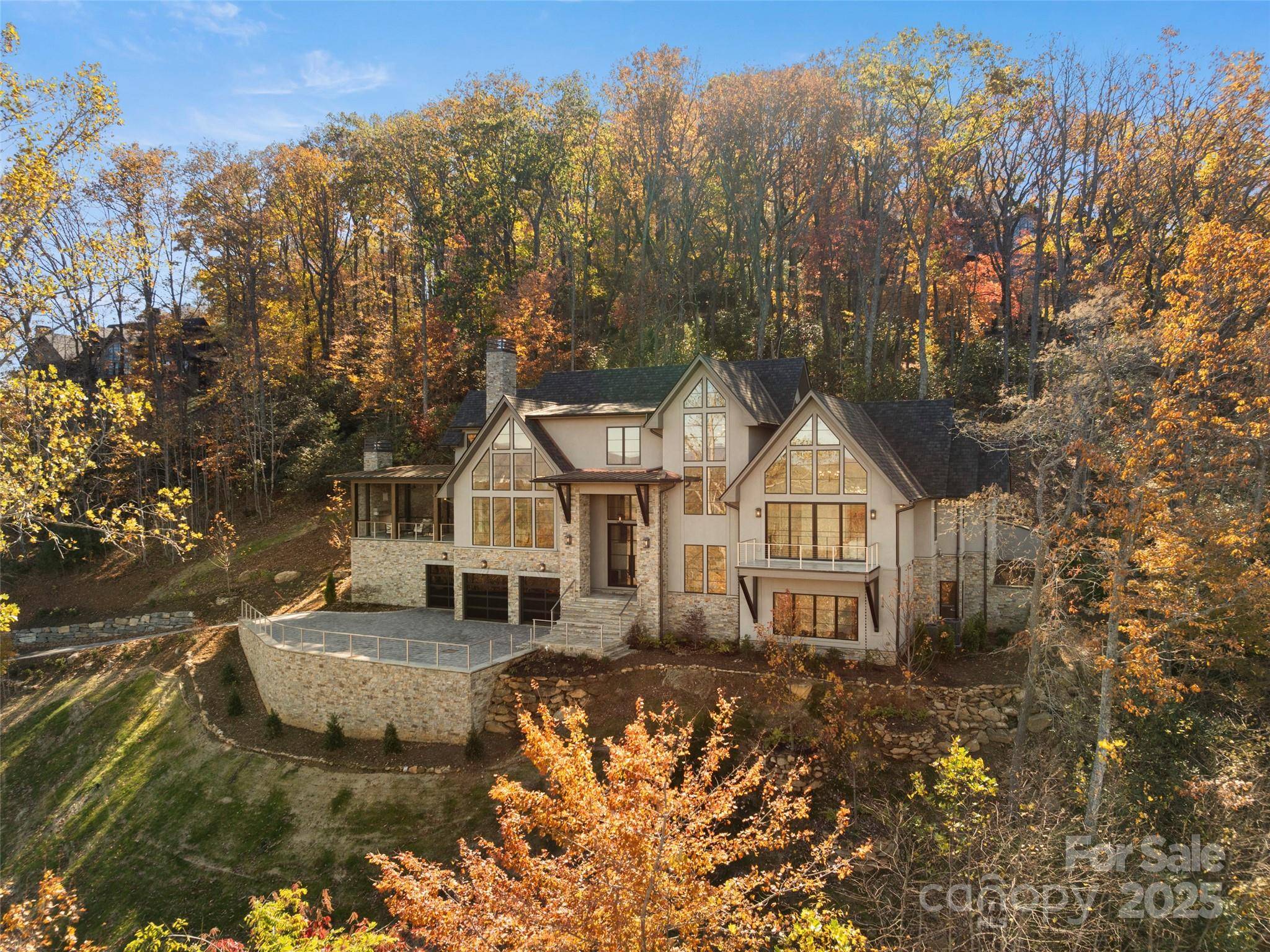 222 Secluded Hills LN, Arden, NC 28704