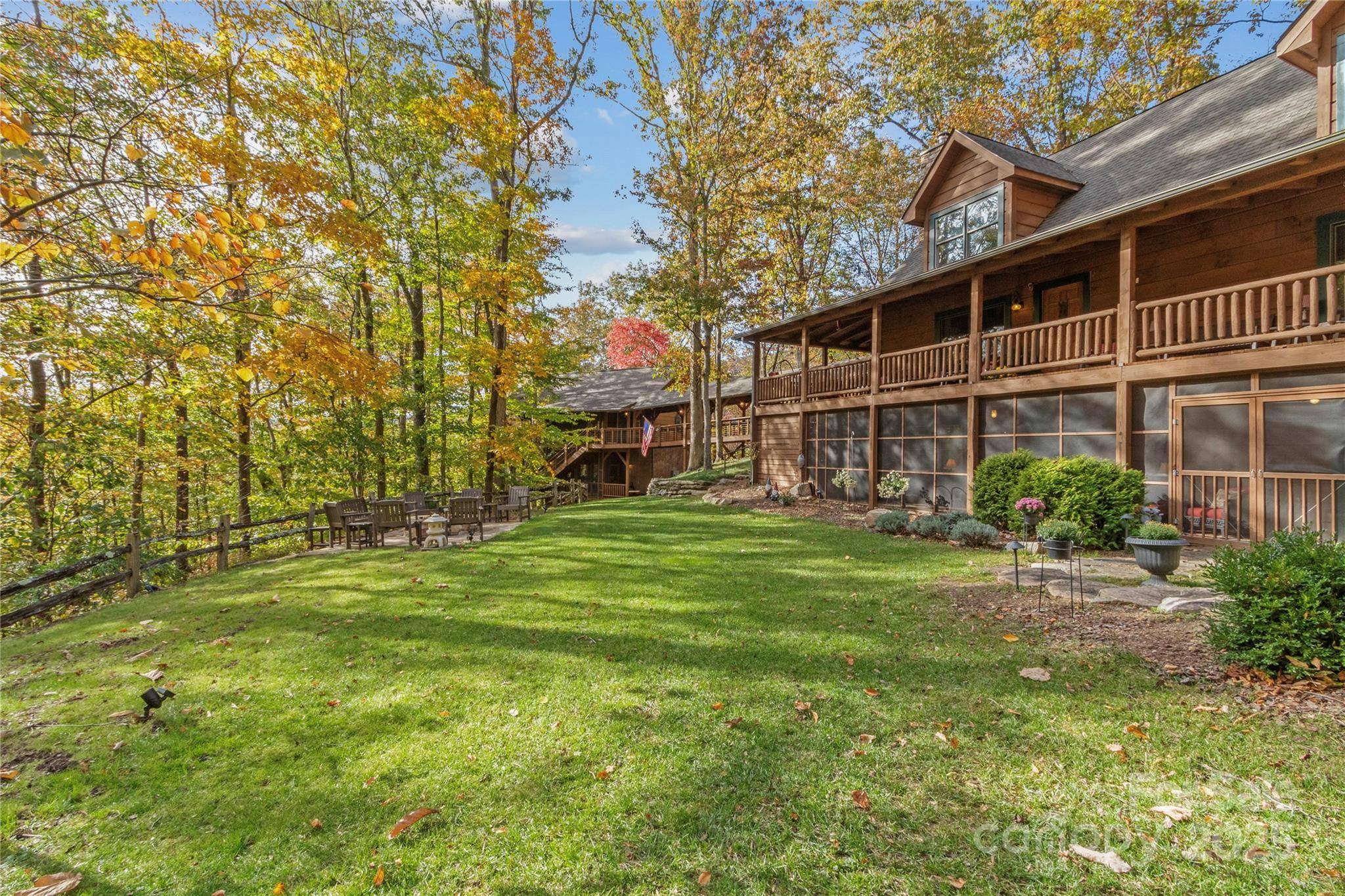 351 Buck Springs RUN, Mars Hill, NC 28754