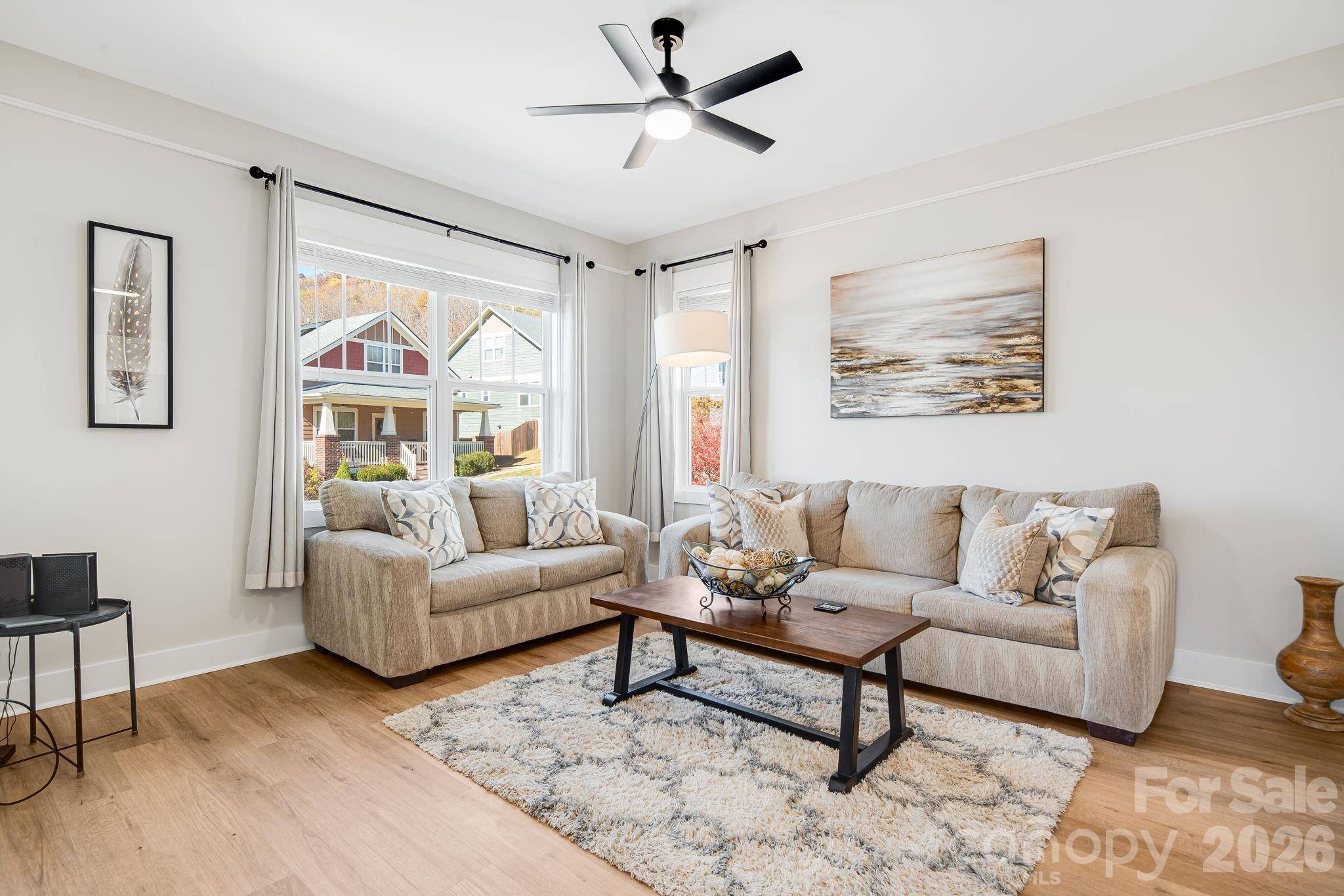 11 Byrdcliffe LN, Asheville, NC 28805