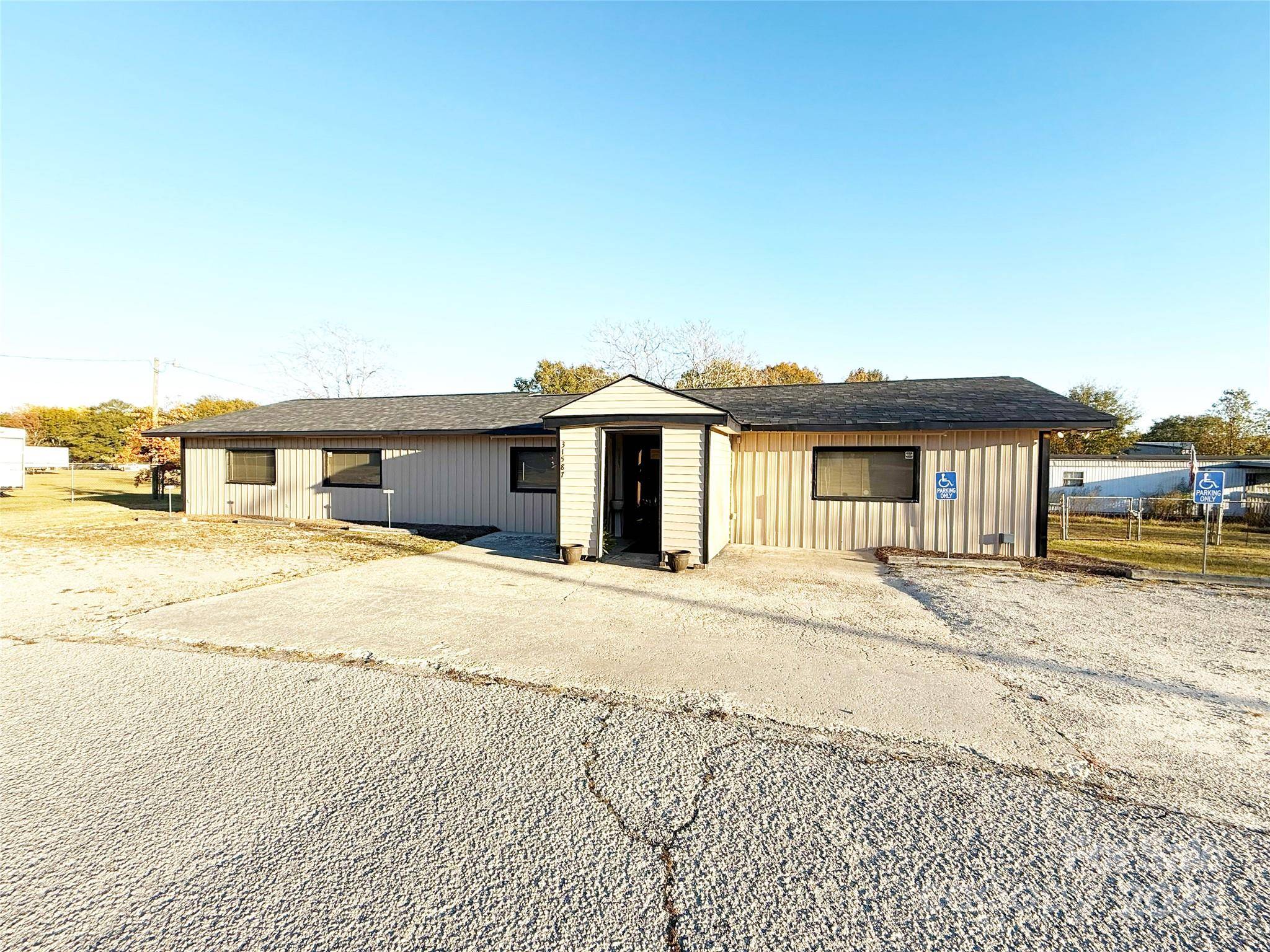 31613 McGregor ST, Pageland, SC 29728