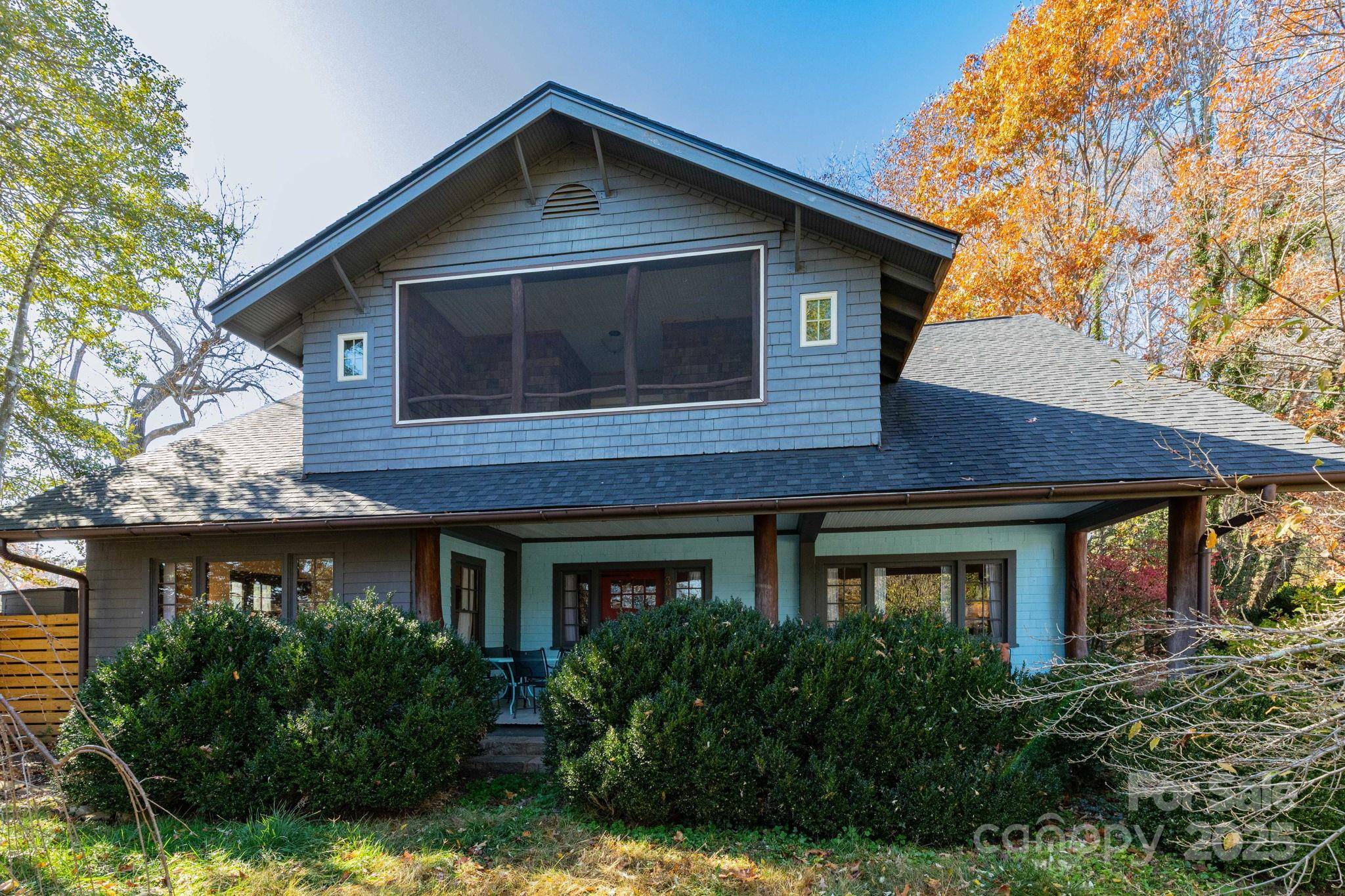 302 Iron Ridge LOOP, Asheville, NC 28806
