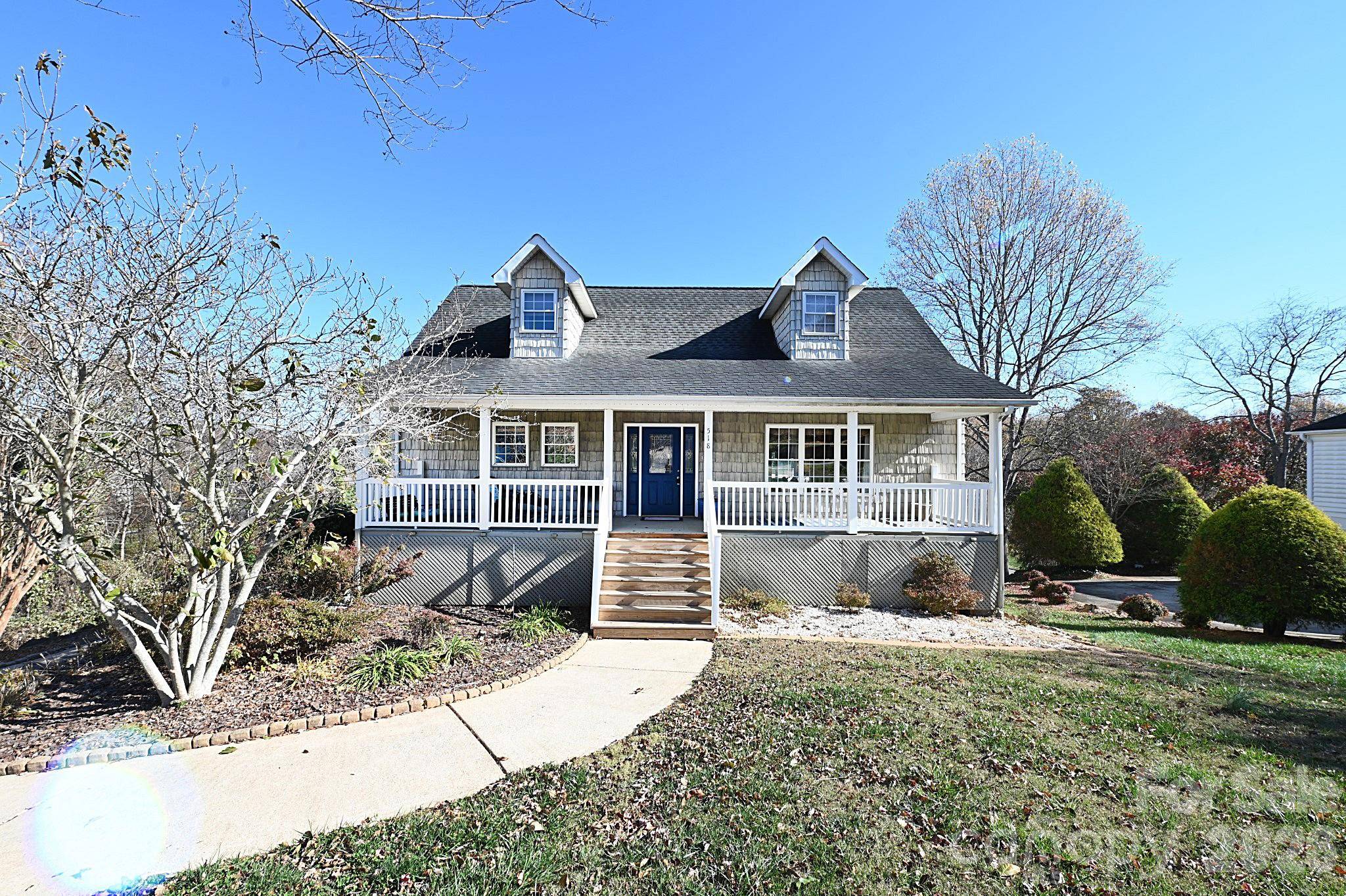 518 30th Avenue CIR NE, Hickory, NC 28601