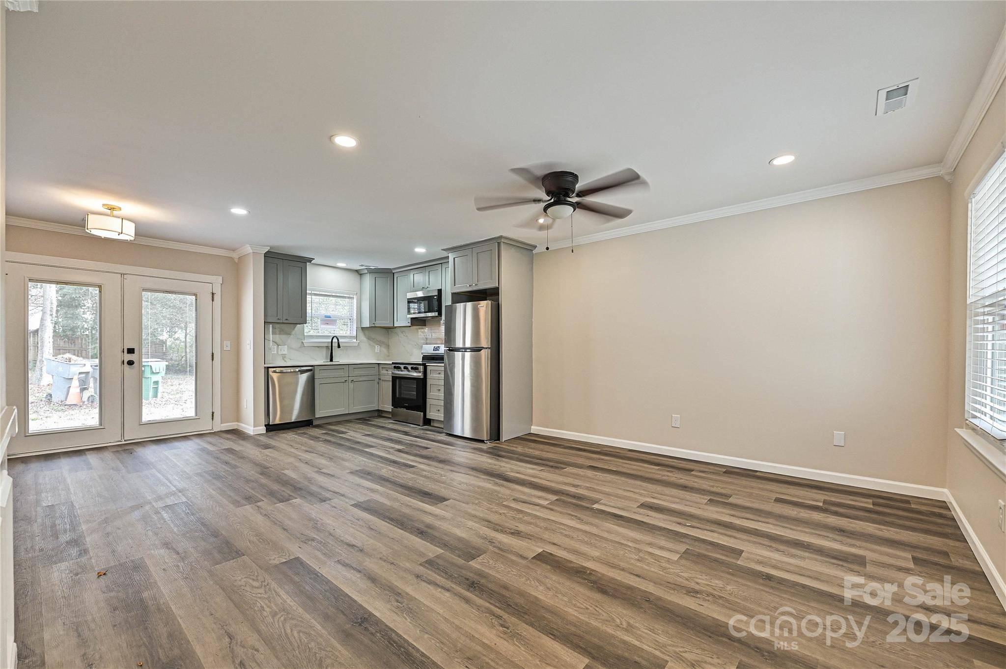 3133 Amay James AVE, Charlotte, NC 28208
