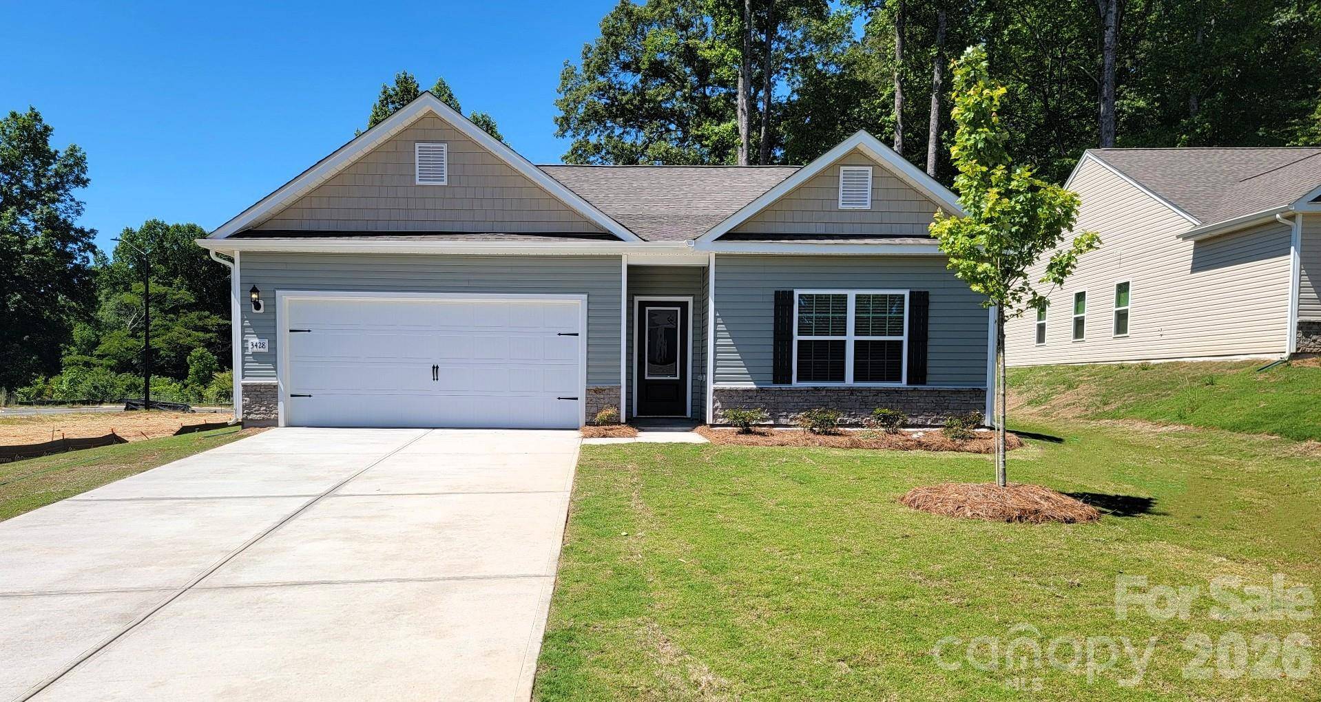 3428 Robindale DR, Winston Salem, NC 27127