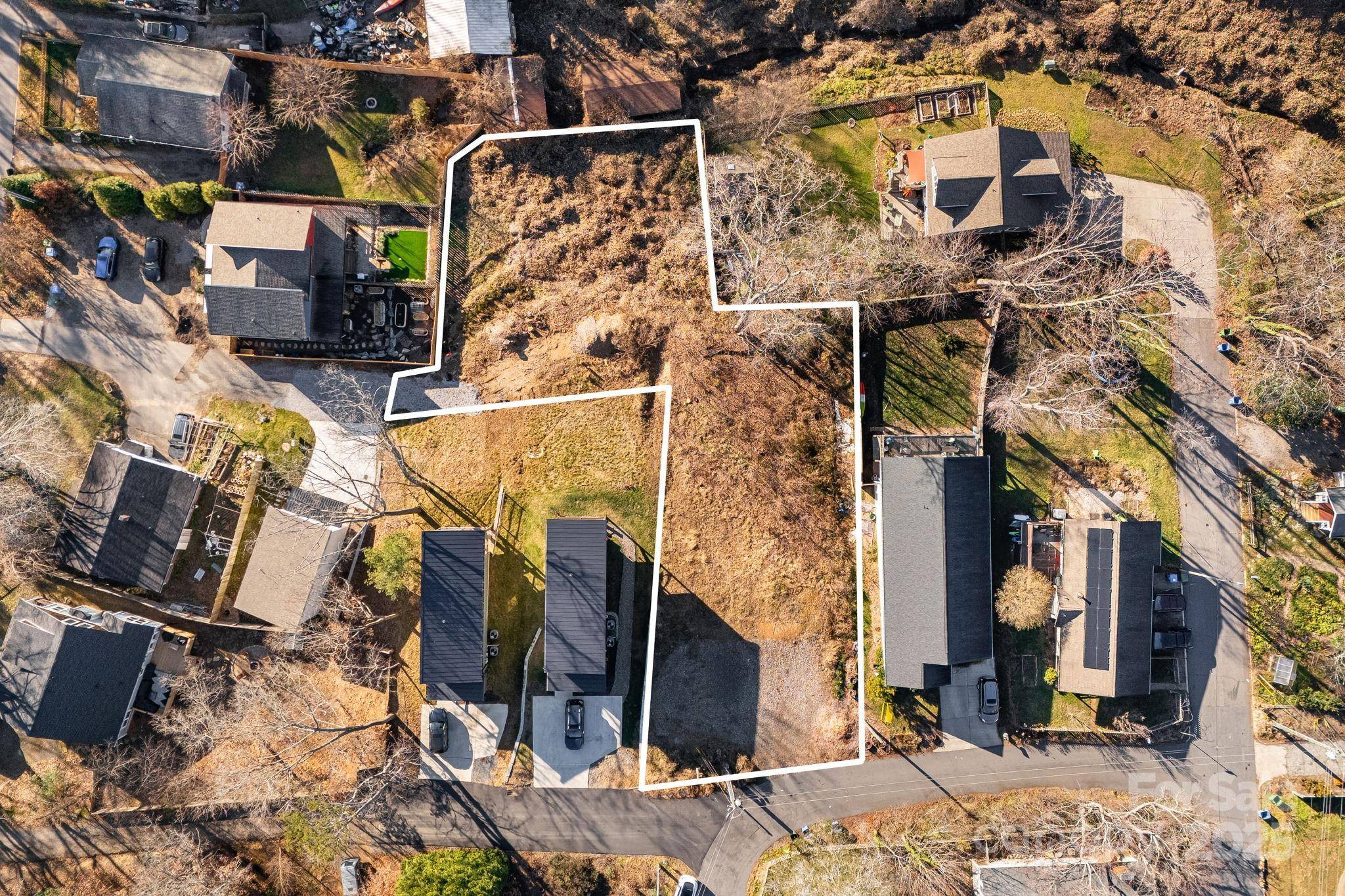 101 Arline Henry WAY, Asheville, NC 28806