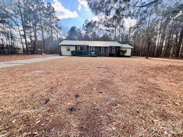 405 W Inwood ST, Bethune, SC 29009
