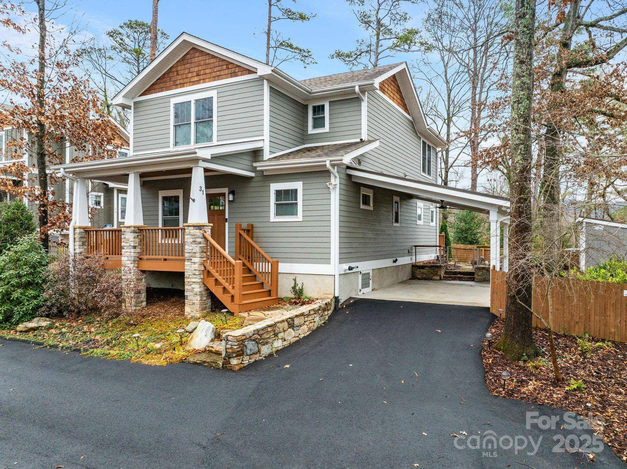 31 Elkmont DR, Asheville, NC 28804