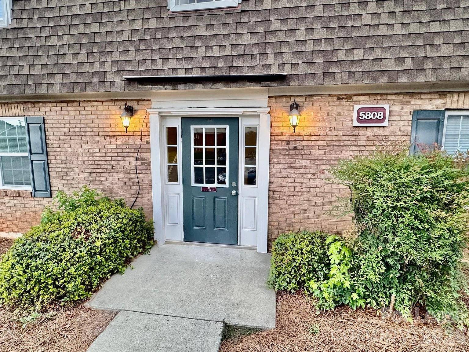5808 Hunting Ridge LN #A, Charlotte, NC 28212