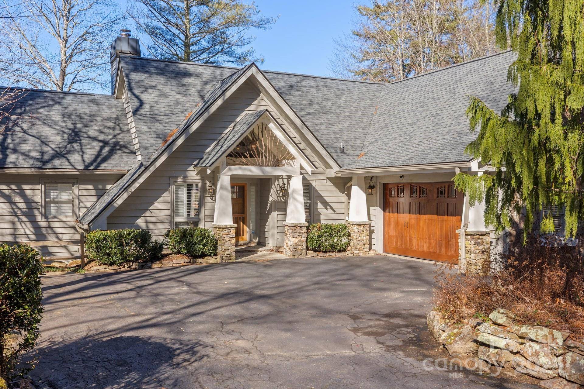 100 The Pinnacle DR #5, Sapphire, NC 28774