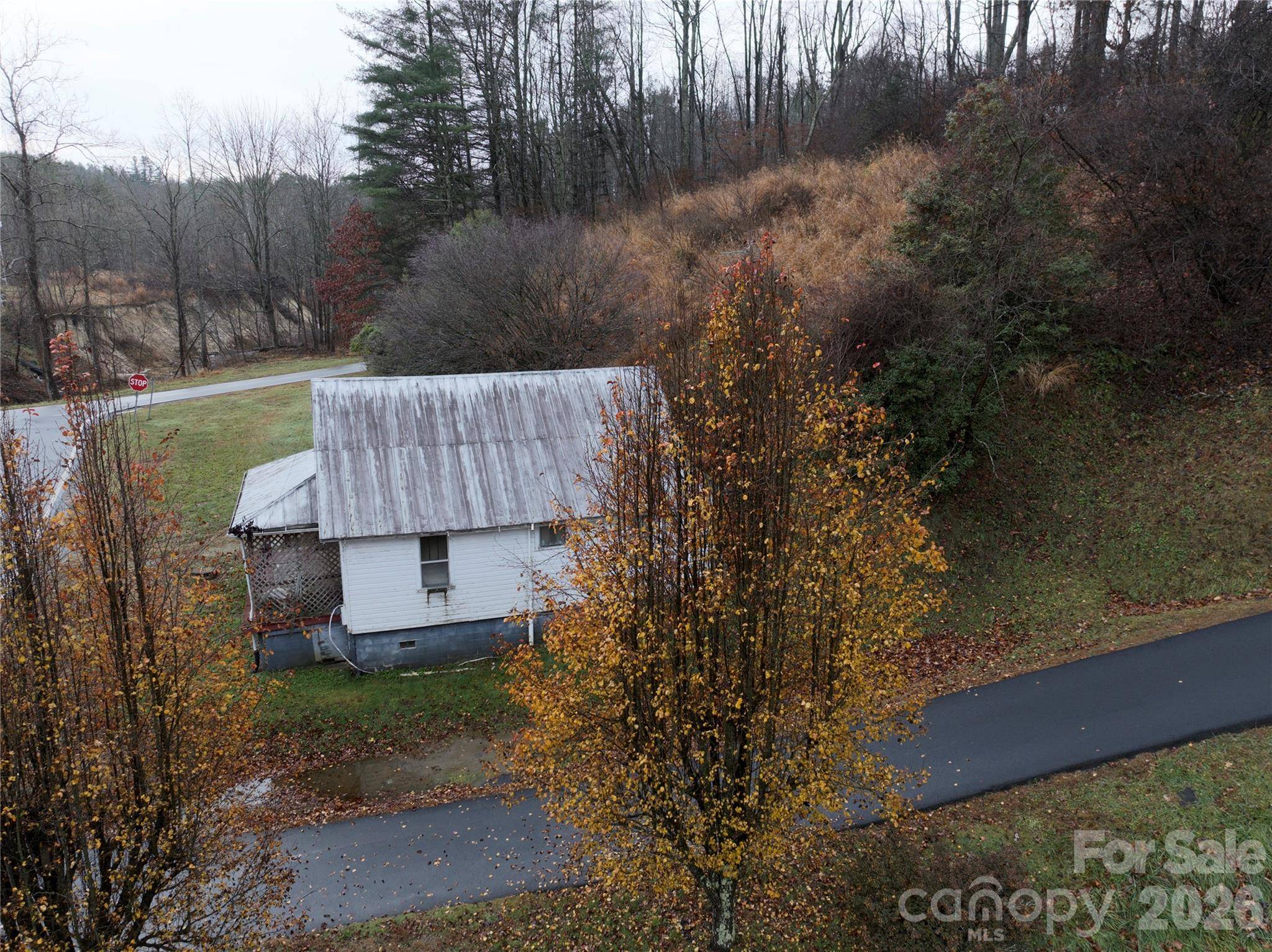 532 Pitman RD, Bakersville, NC 28705