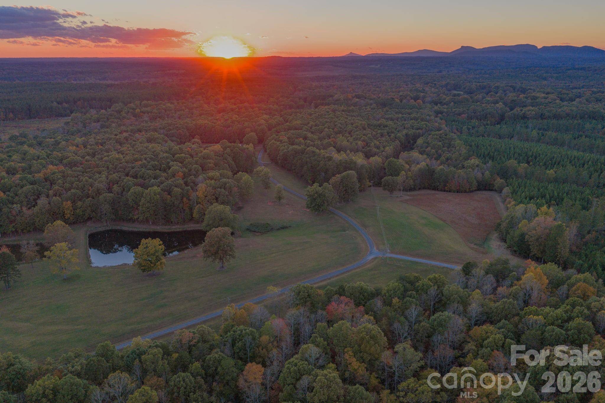 1260 Beaver Island Trail RD, Walnut Cove, NC 27052