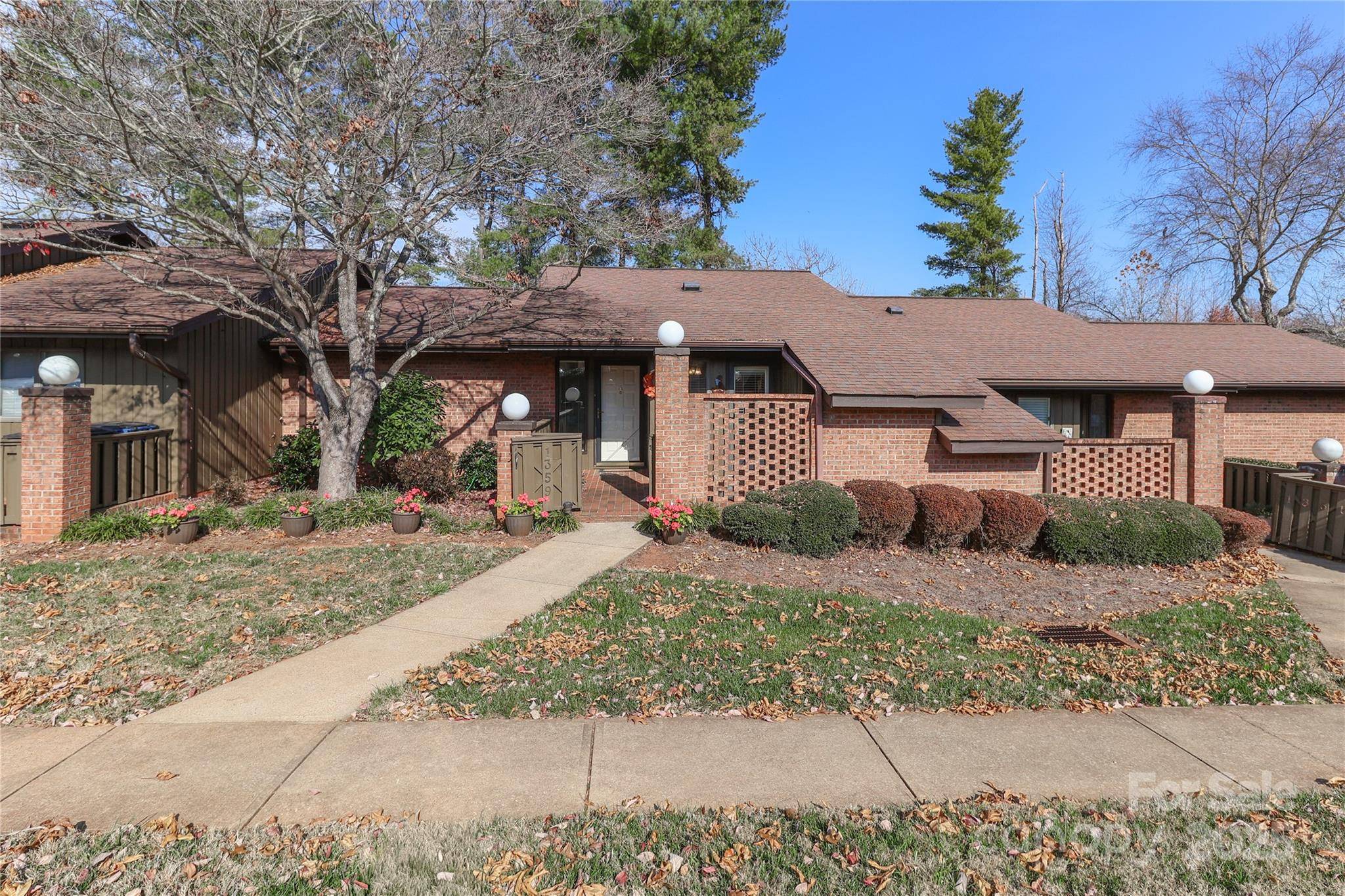1359 Radio RD, Statesville, NC 28625
