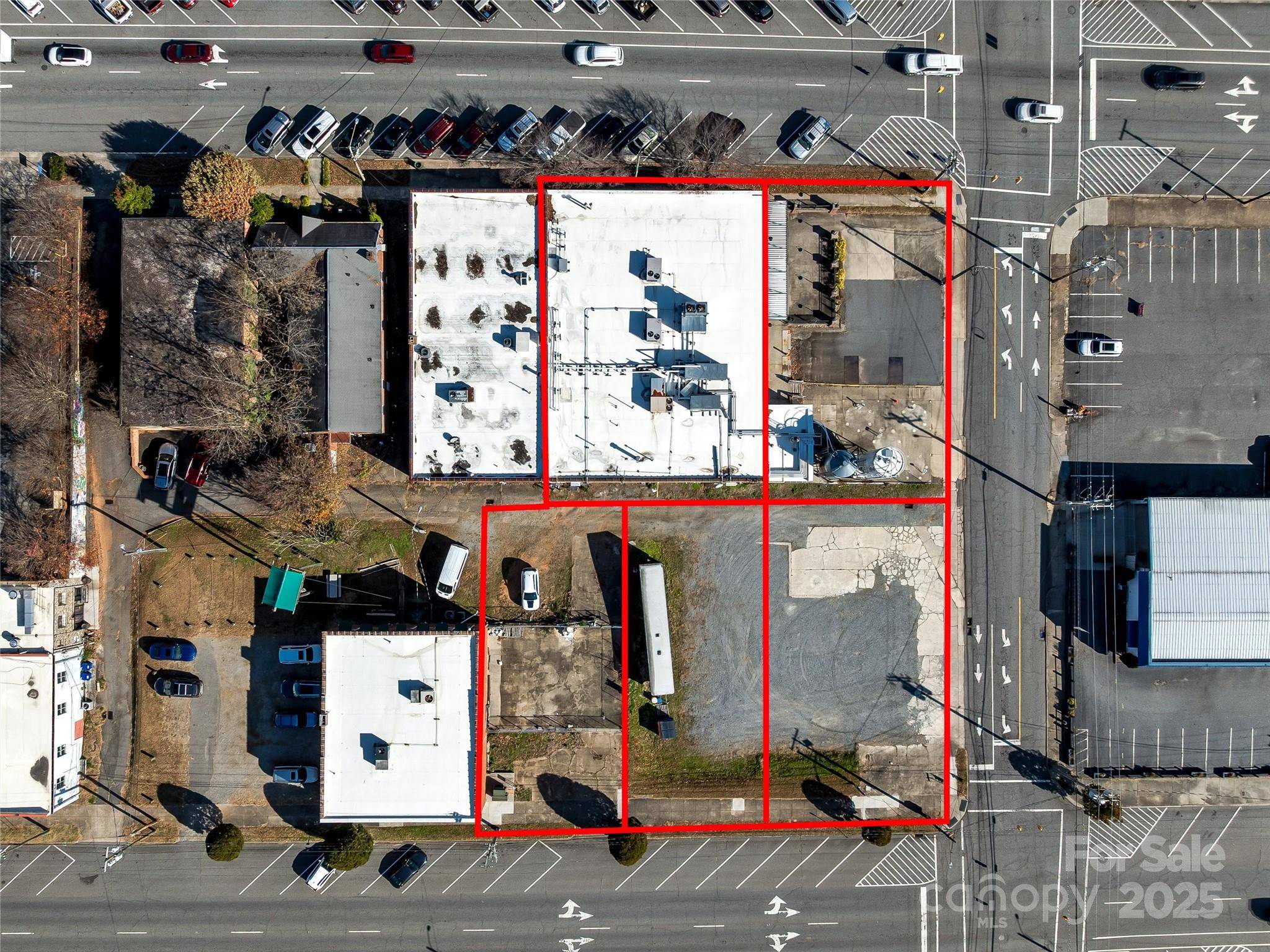 212 S Green ST, Morganton, NC 28655