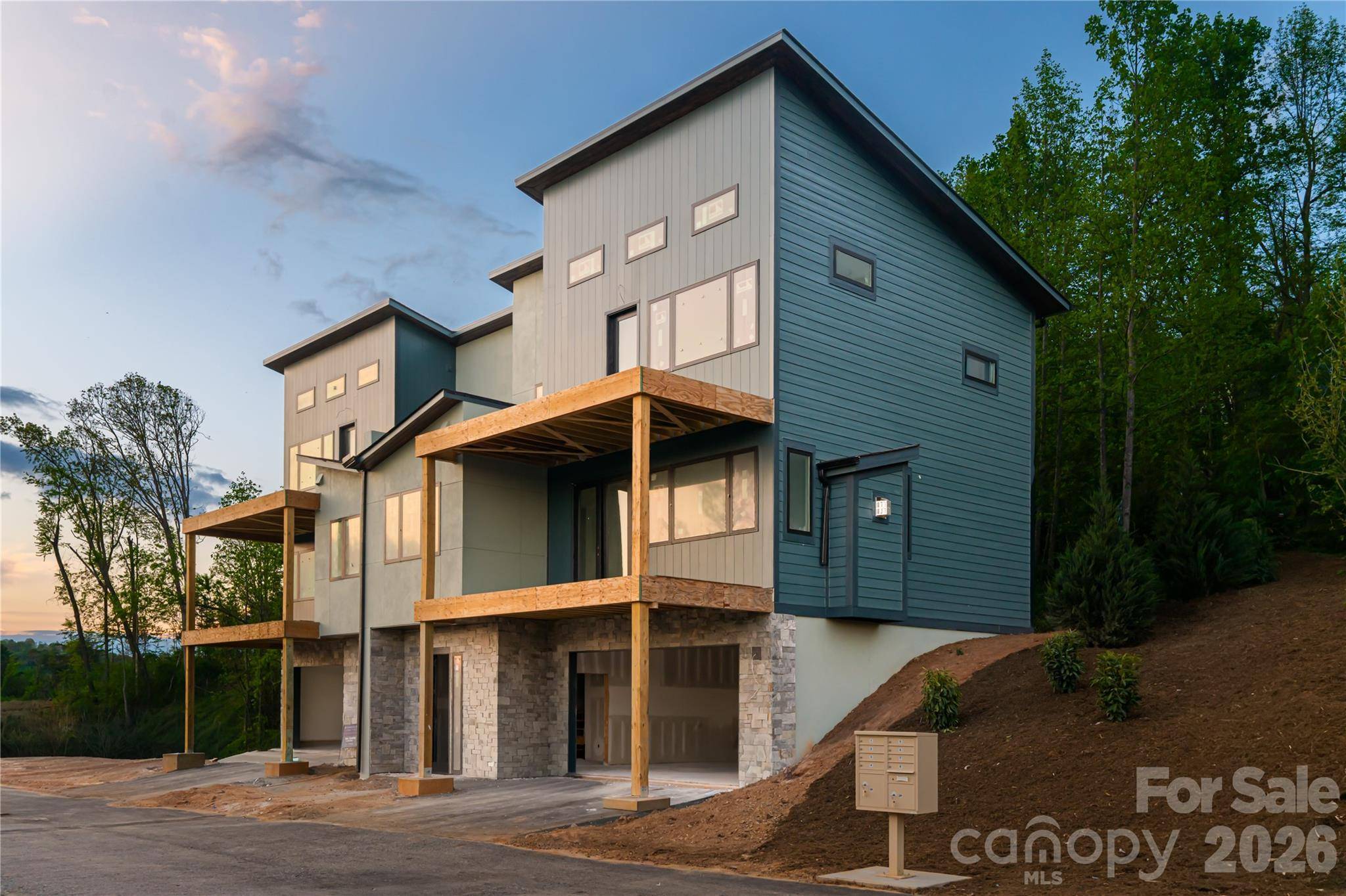 611 Storybook Villas TRL, Asheville, NC 28804