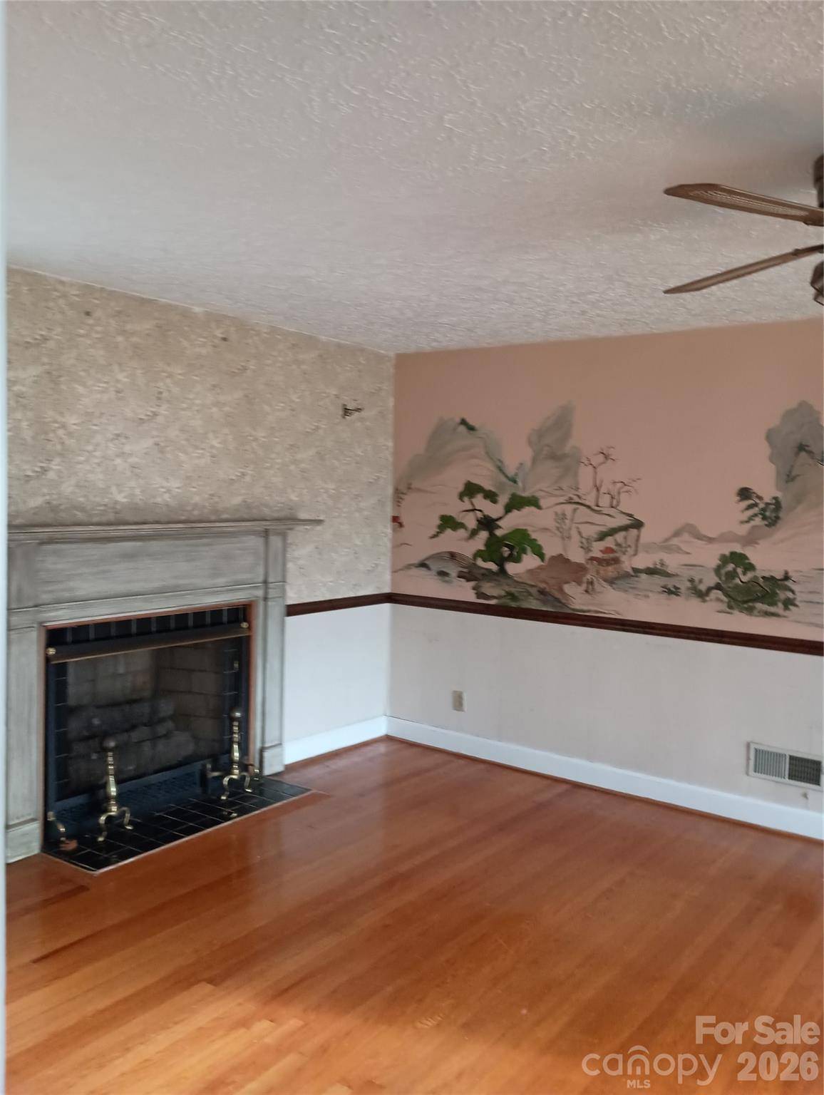1303 W Dixon BLVD, Shelby, NC 28152
