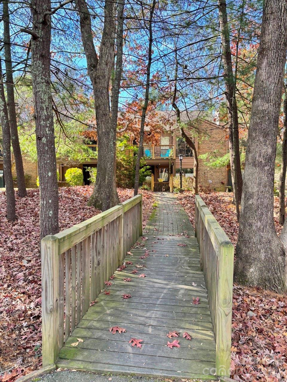 50 Ravencroft LN, Asheville, NC 28803