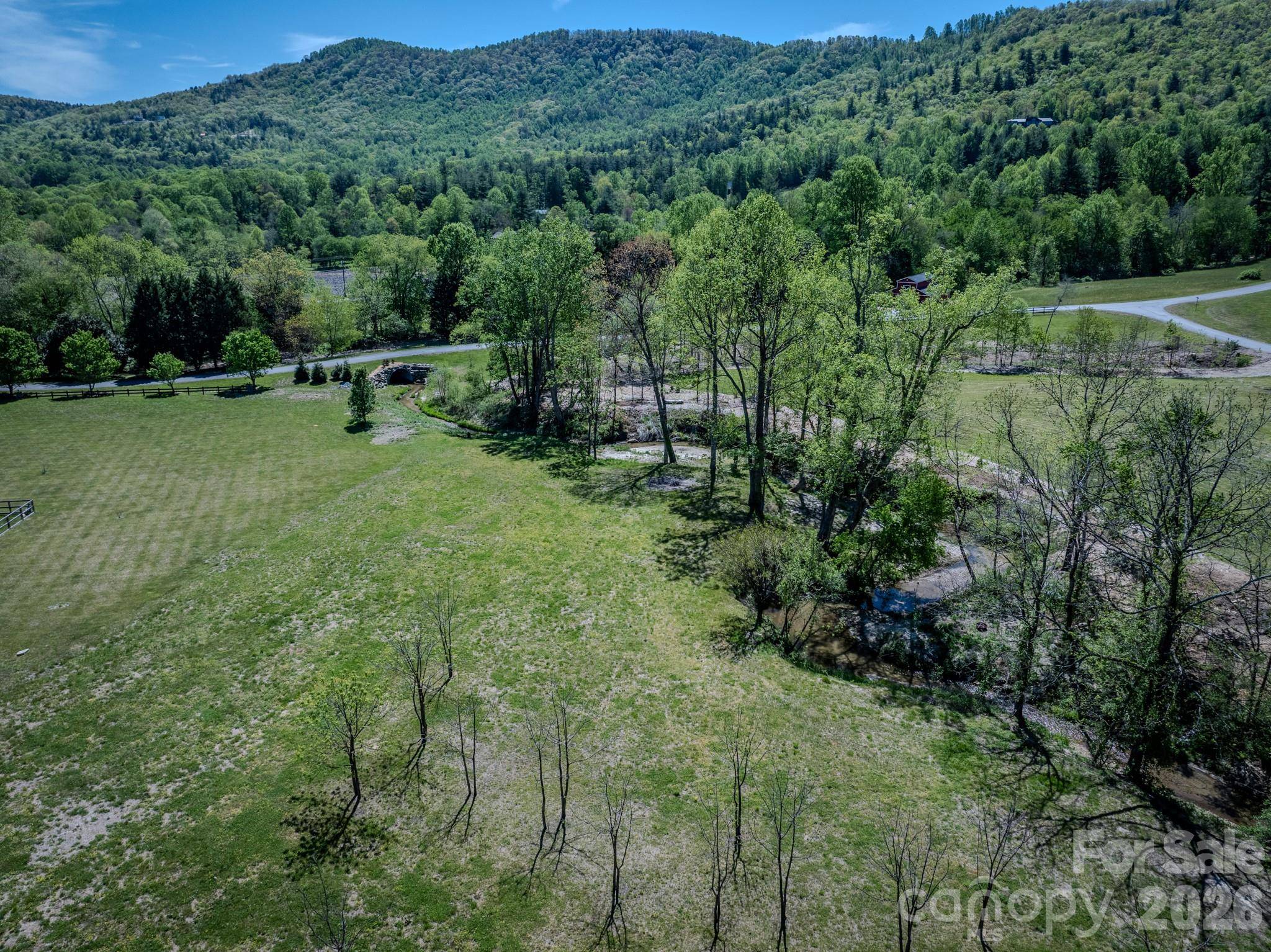 00 Walnut Valley LN #5, Hendersonville, NC 28739
