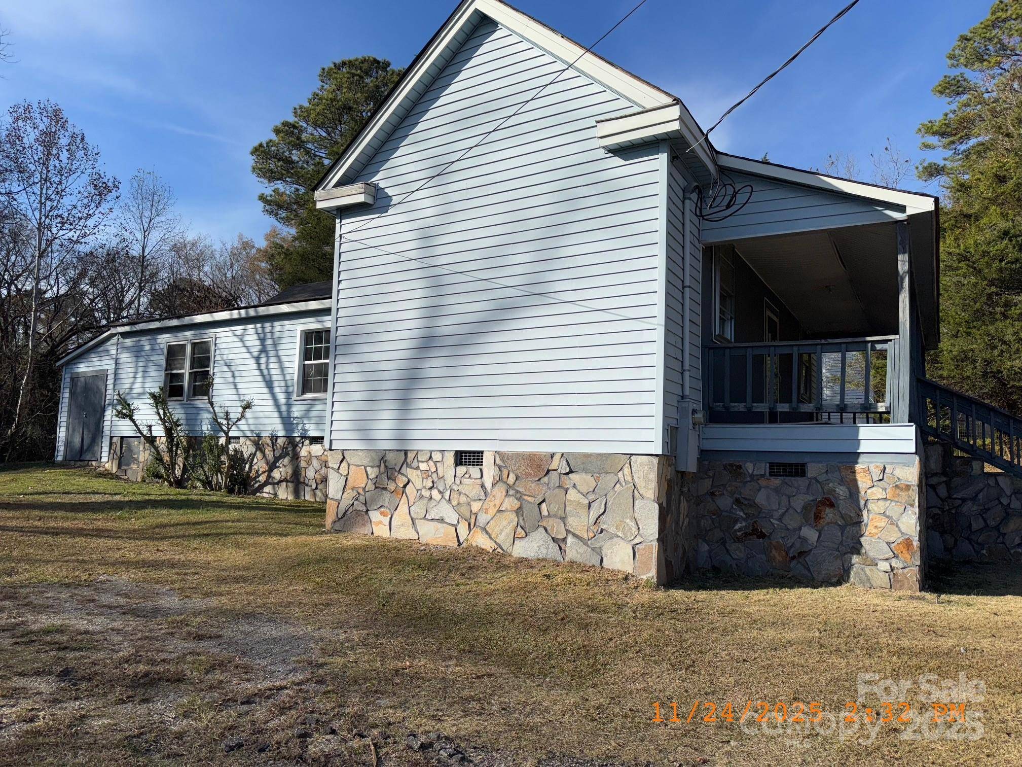 1217 Roberdel RD, Rockingham, NC 28379