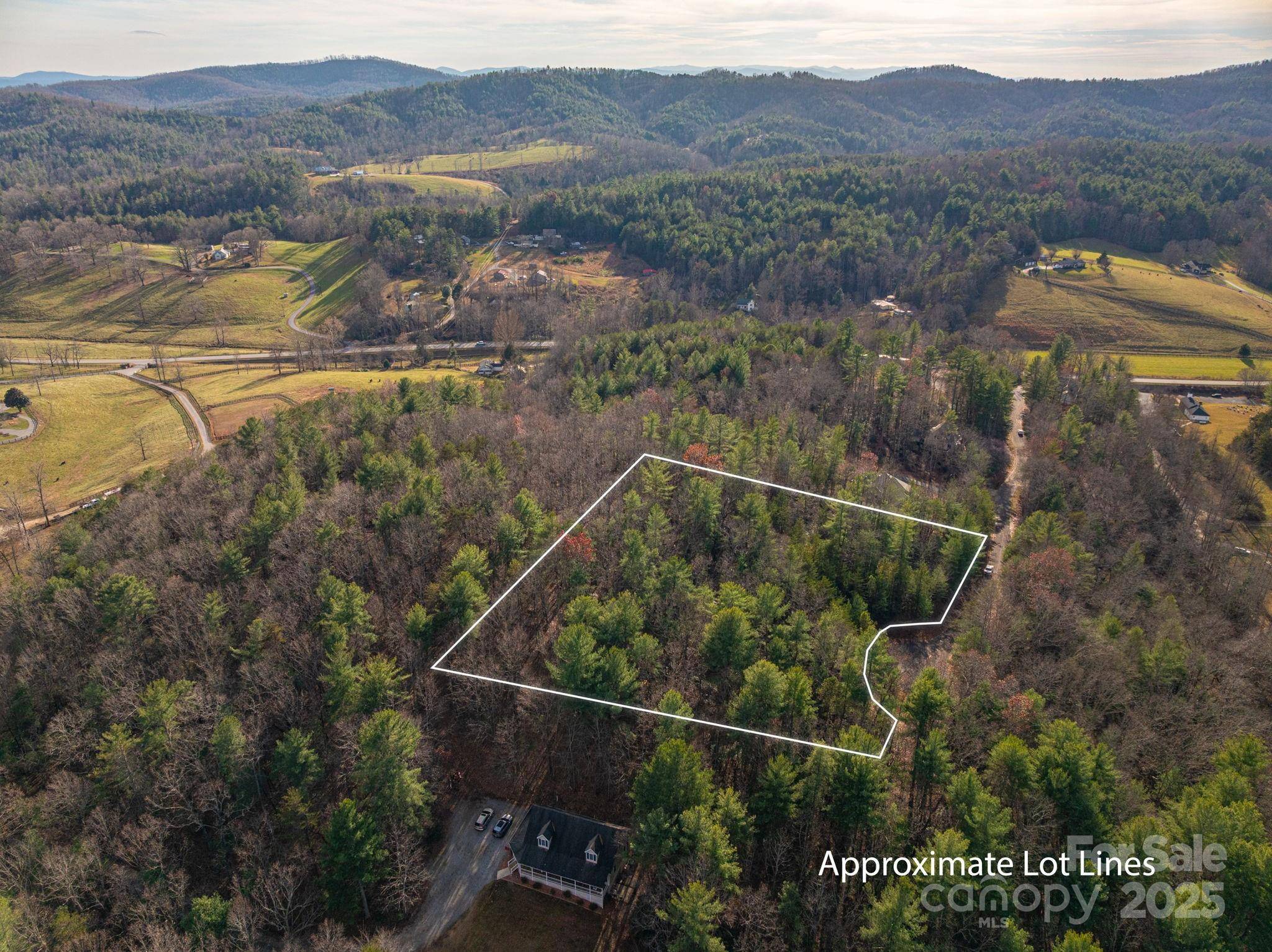 3129 Mountain Laurel DR, Lenoir, NC 28645
