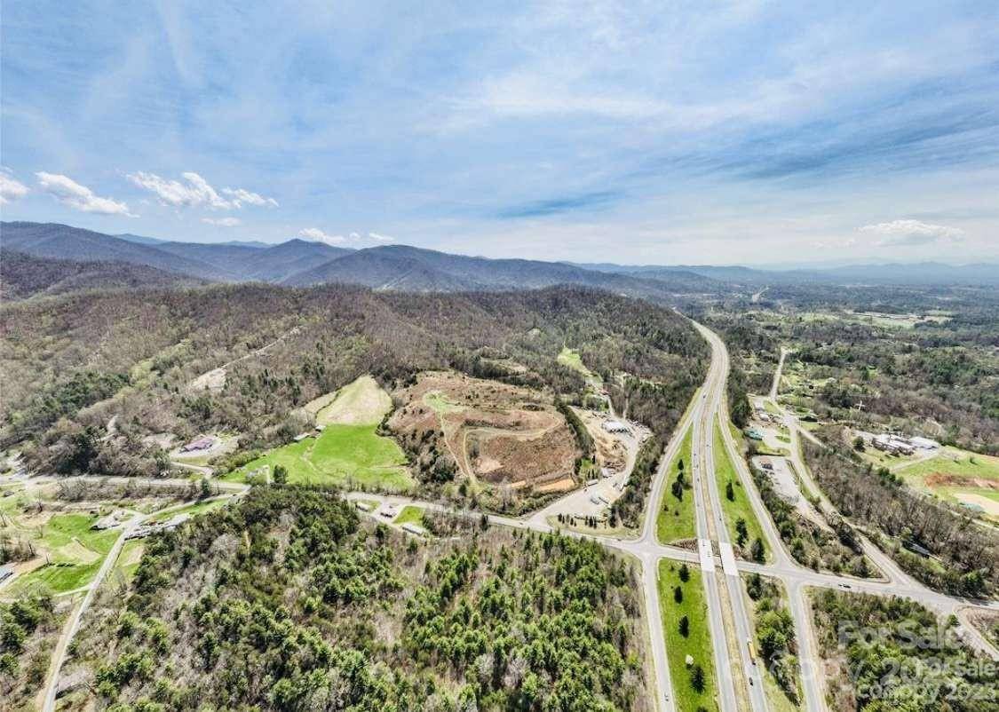 87 Barnardsville HWY, Weaverville, NC 28787