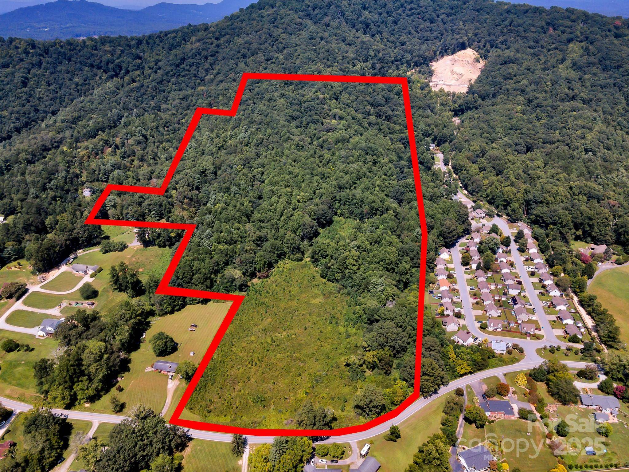 9999 Hoopers Creek RD, Fletcher, NC 28732