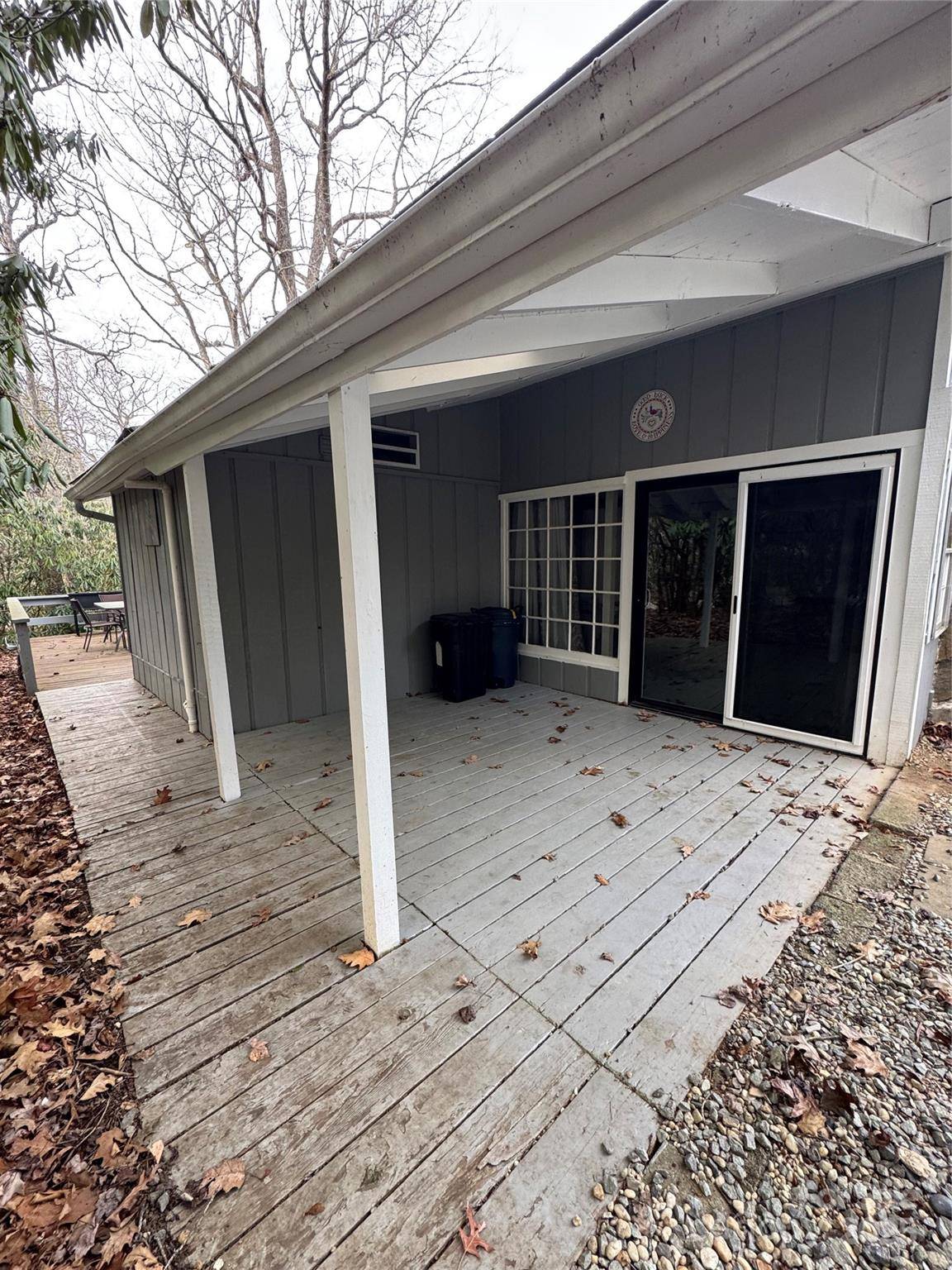103 Teaberry LN, Newland, NC 28657