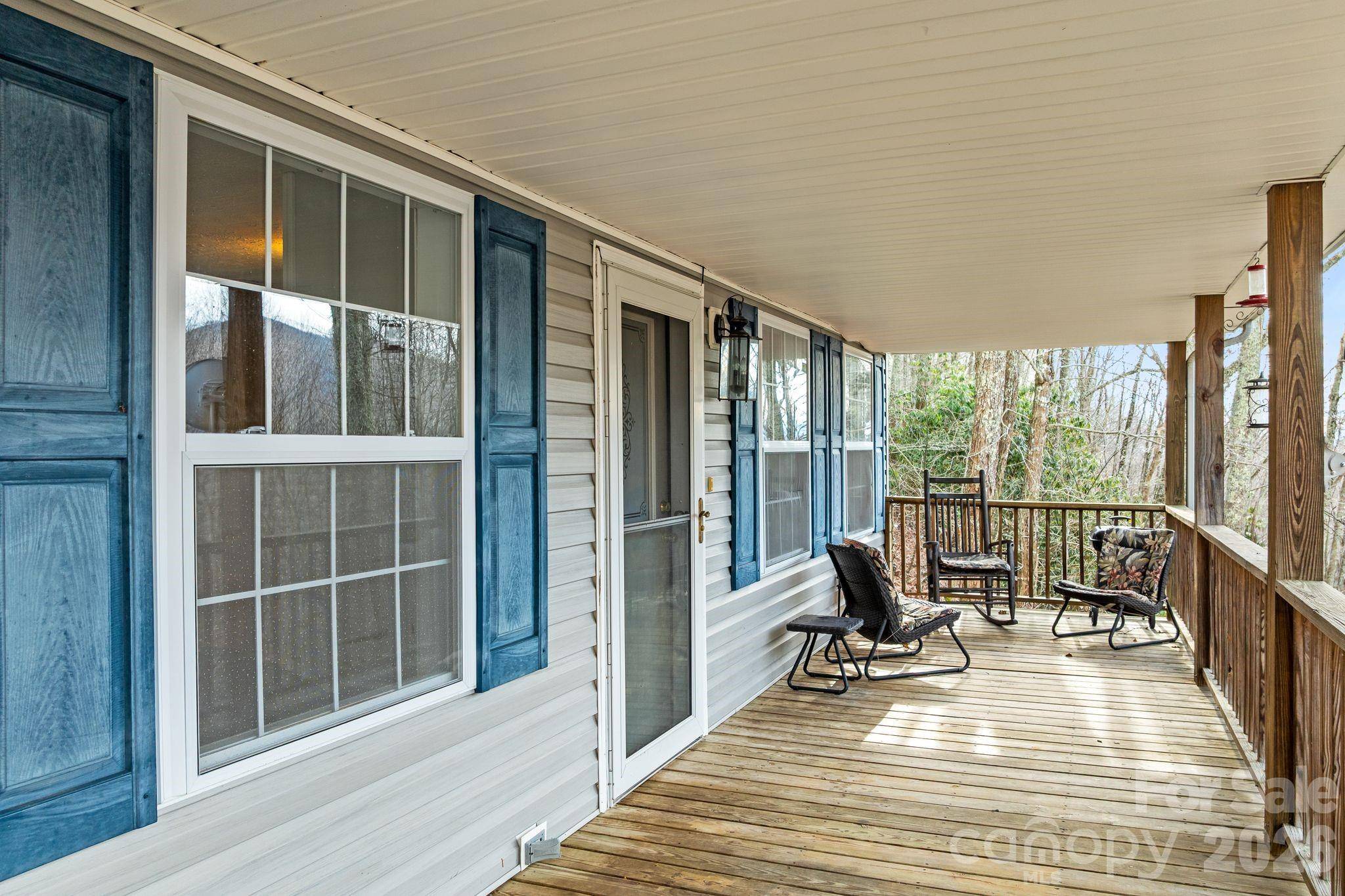 842 Grouse RD, Clyde, NC 28721