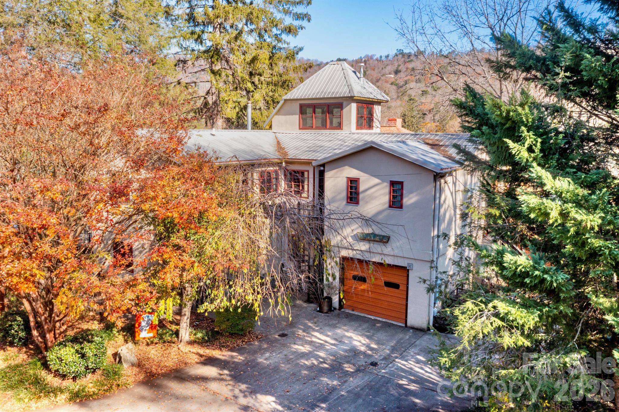 297 Hillside ST, Asheville, NC 28801