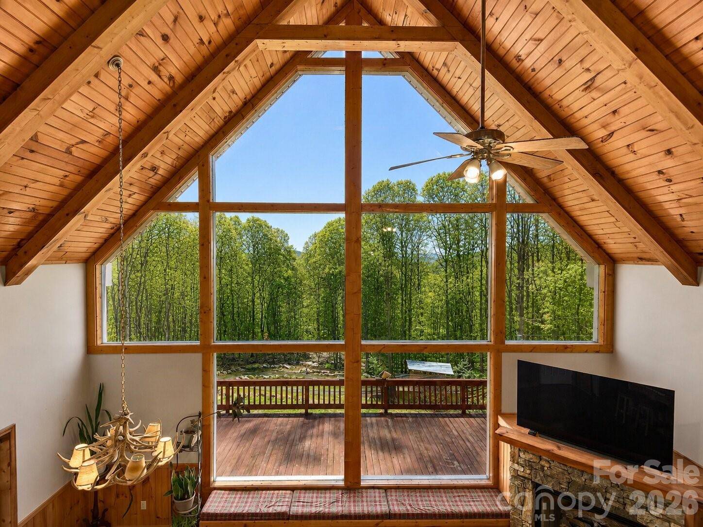 575 Twin Brook DR, Waynesville, NC 28785