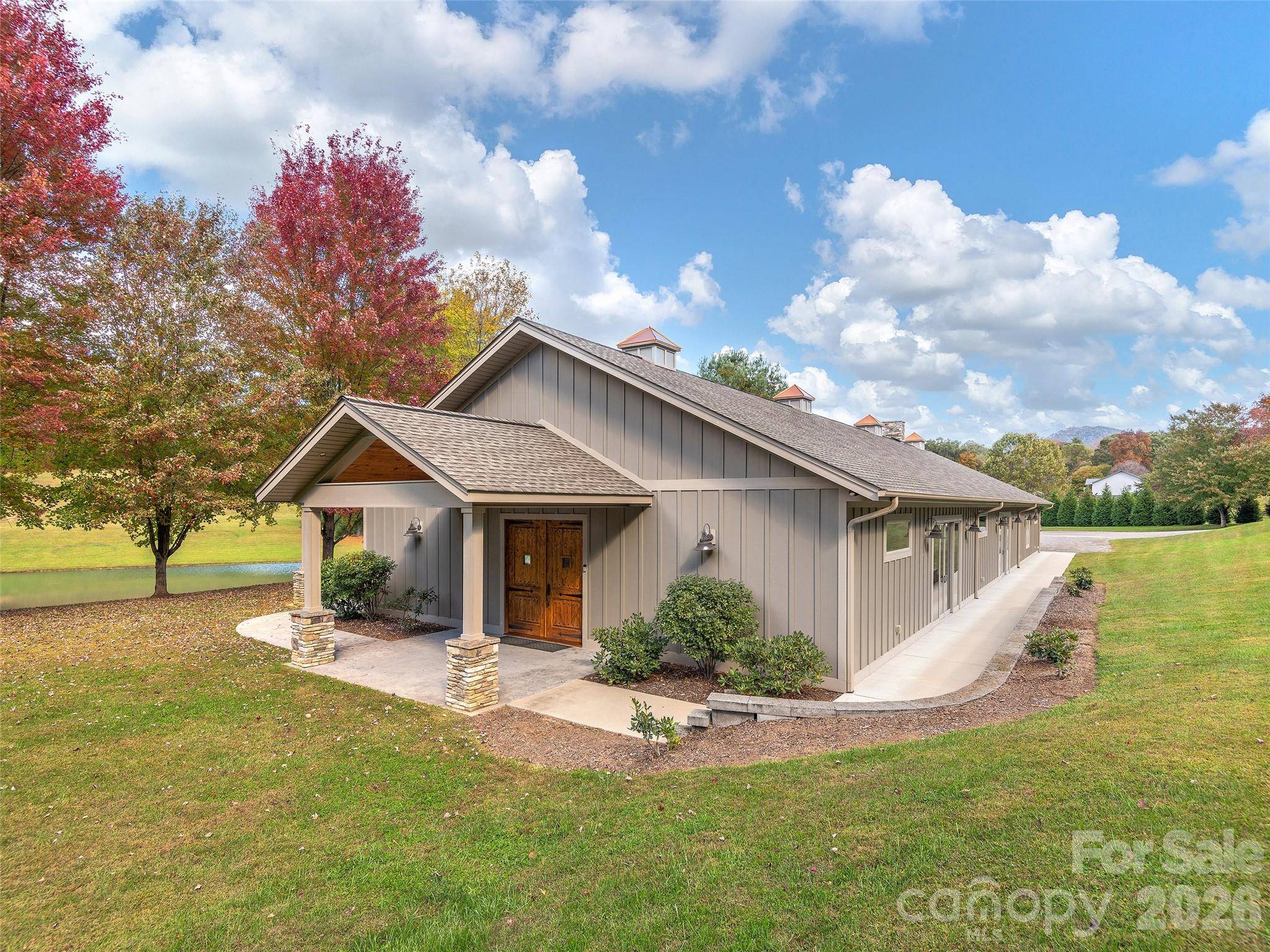 355 Johnson DR, Canton, NC 28716