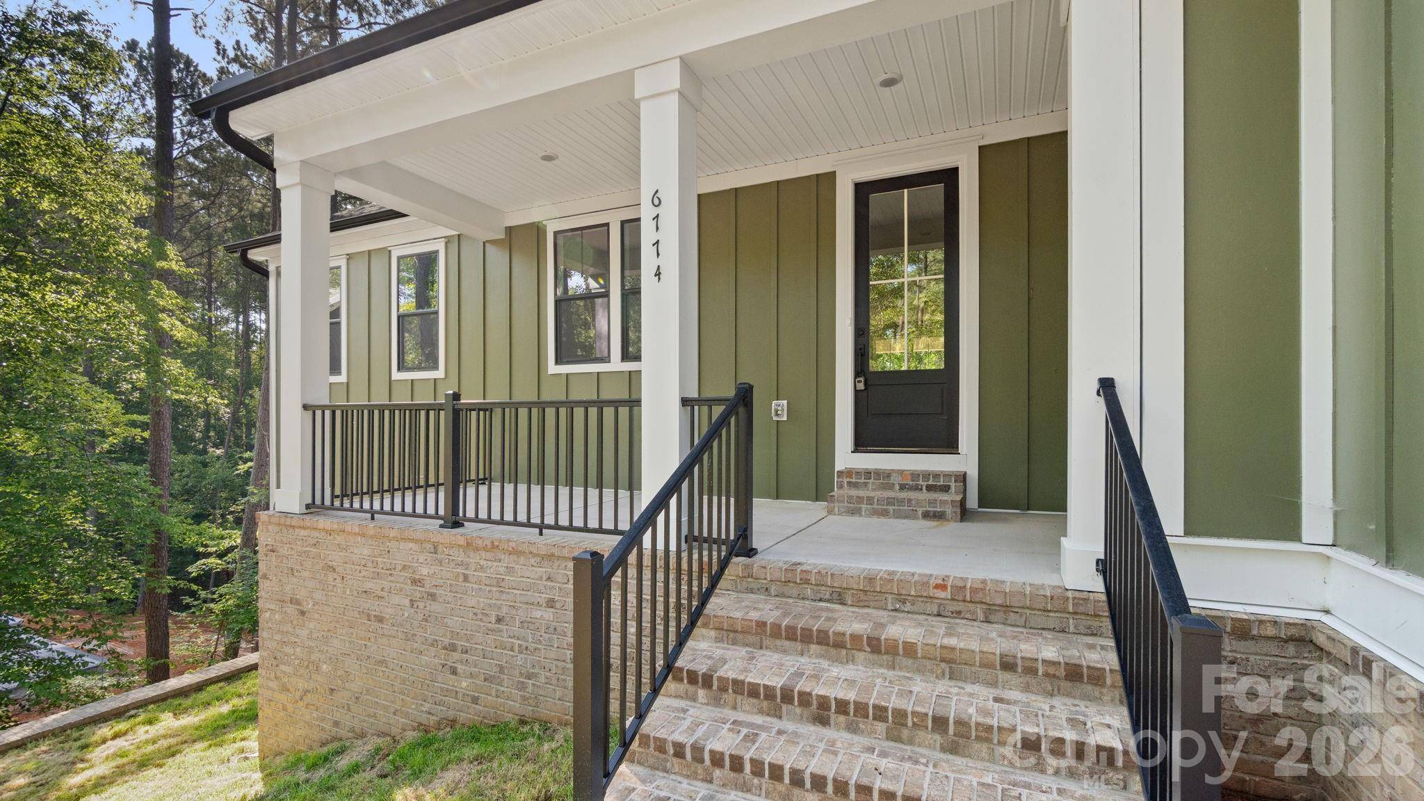 6774 Kingfisher CT, Denver, NC 28037