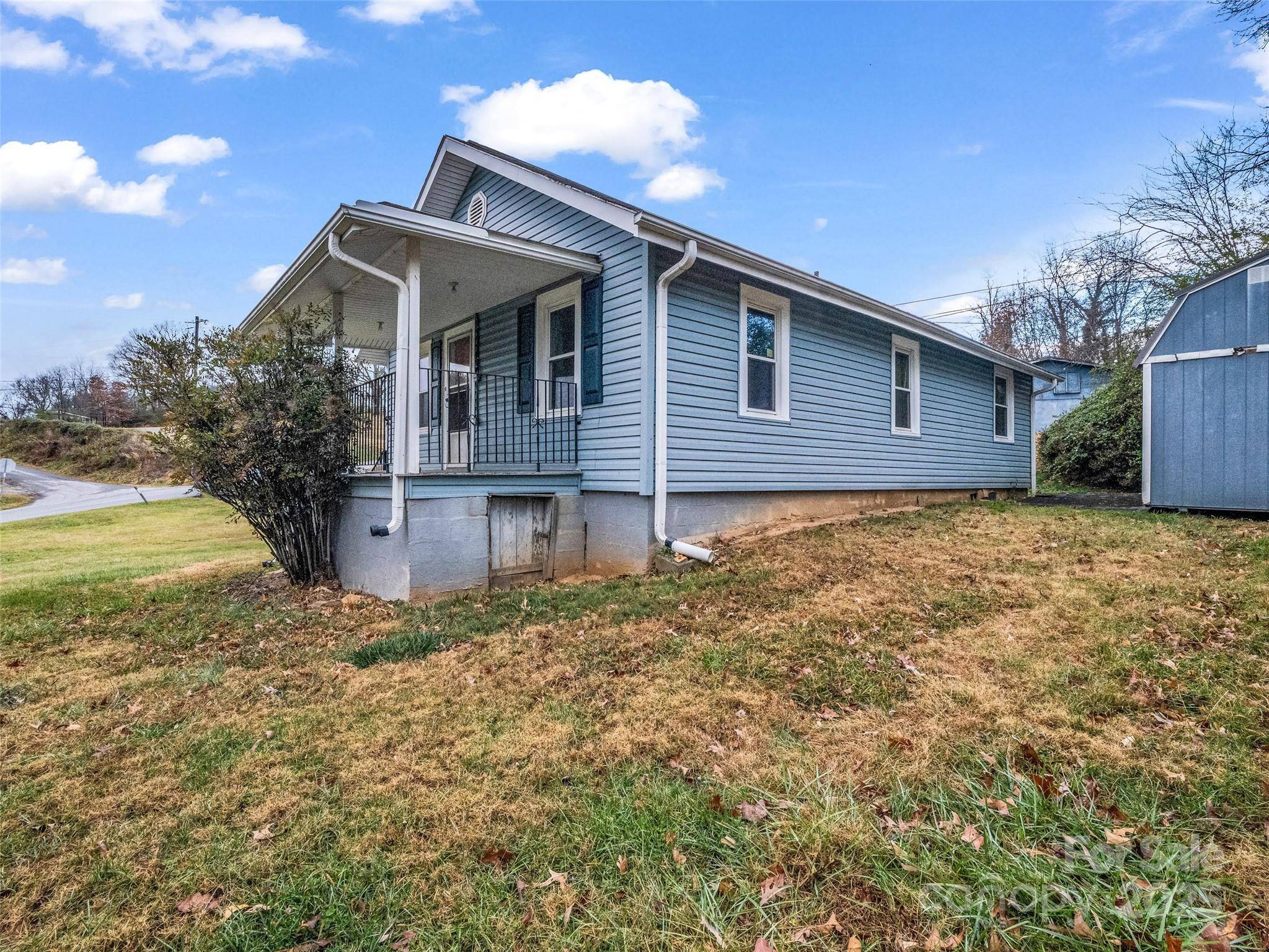 120 Maple Ridge RD, Candler, NC 28715