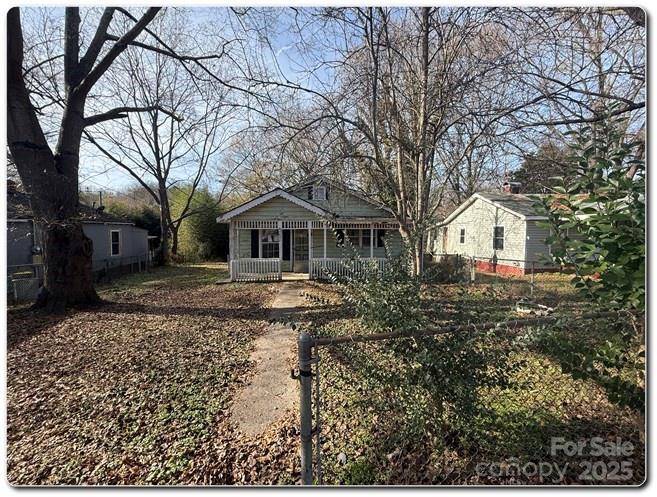 515 S Maple ST, Dallas, NC 28034