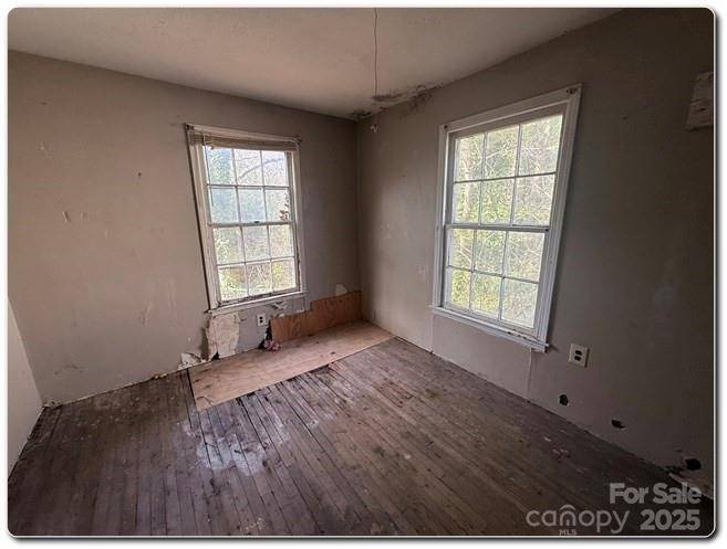 515 S Maple ST, Dallas, NC 28034