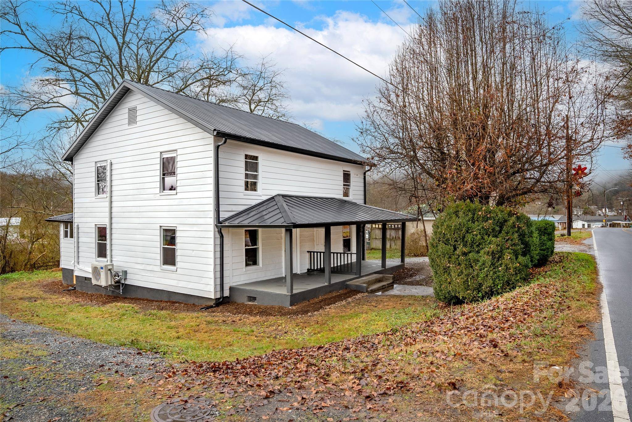 576 Pickens HWY, Rosman, NC 28722