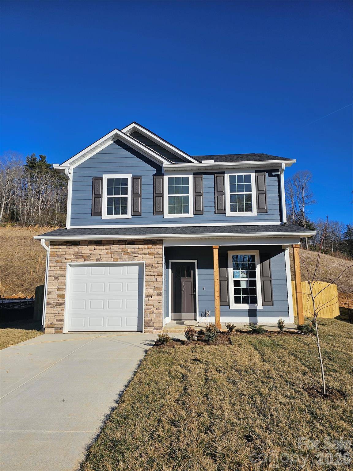109 Crew LN, Black Mountain, NC 28711