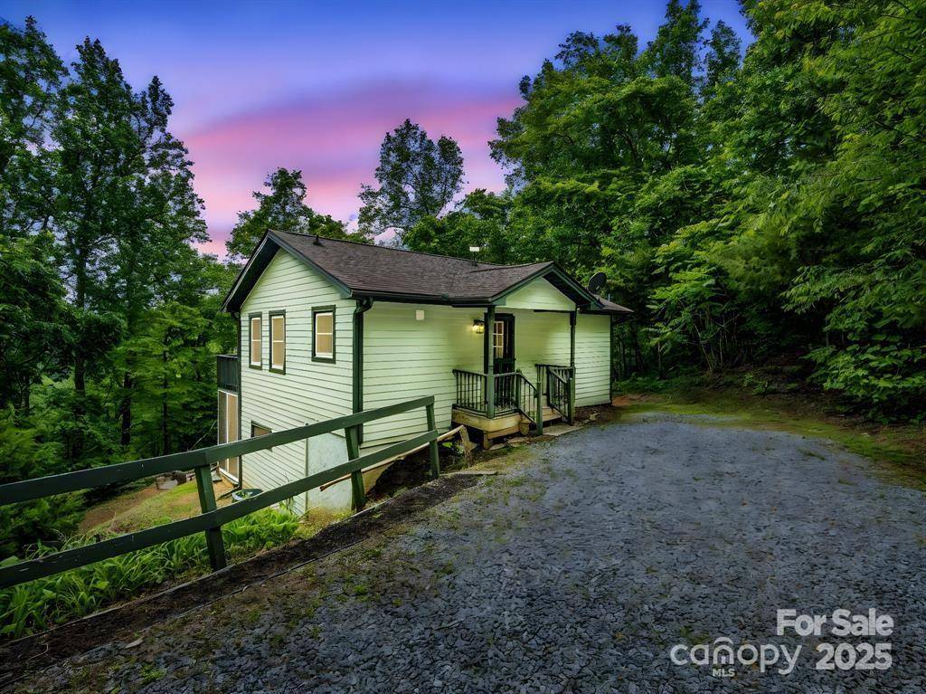 119 Celestial WAY, Mill Spring, NC 28756