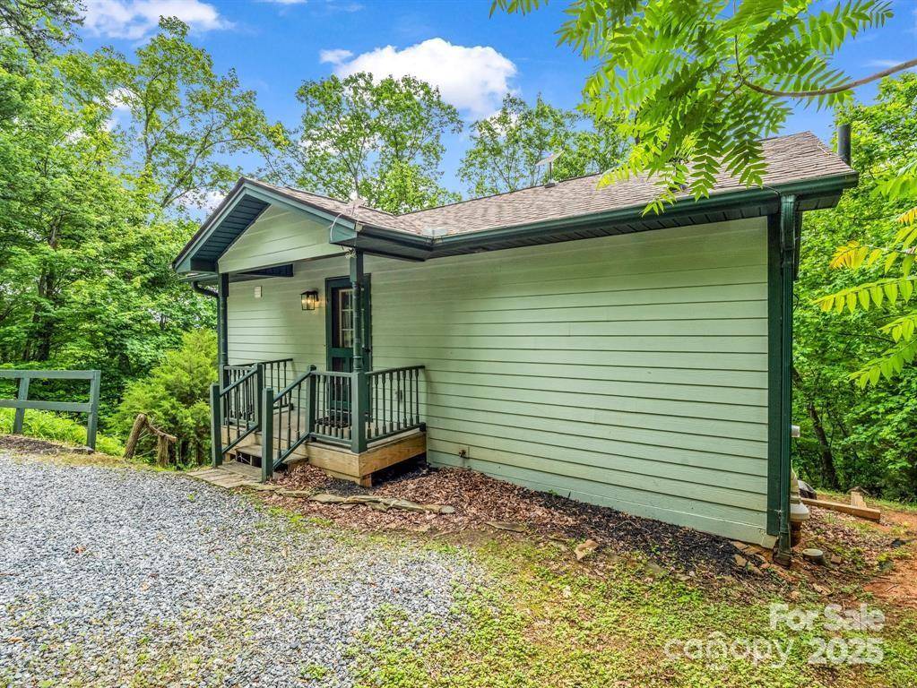 119 Celestial WAY, Mill Spring, NC 28756