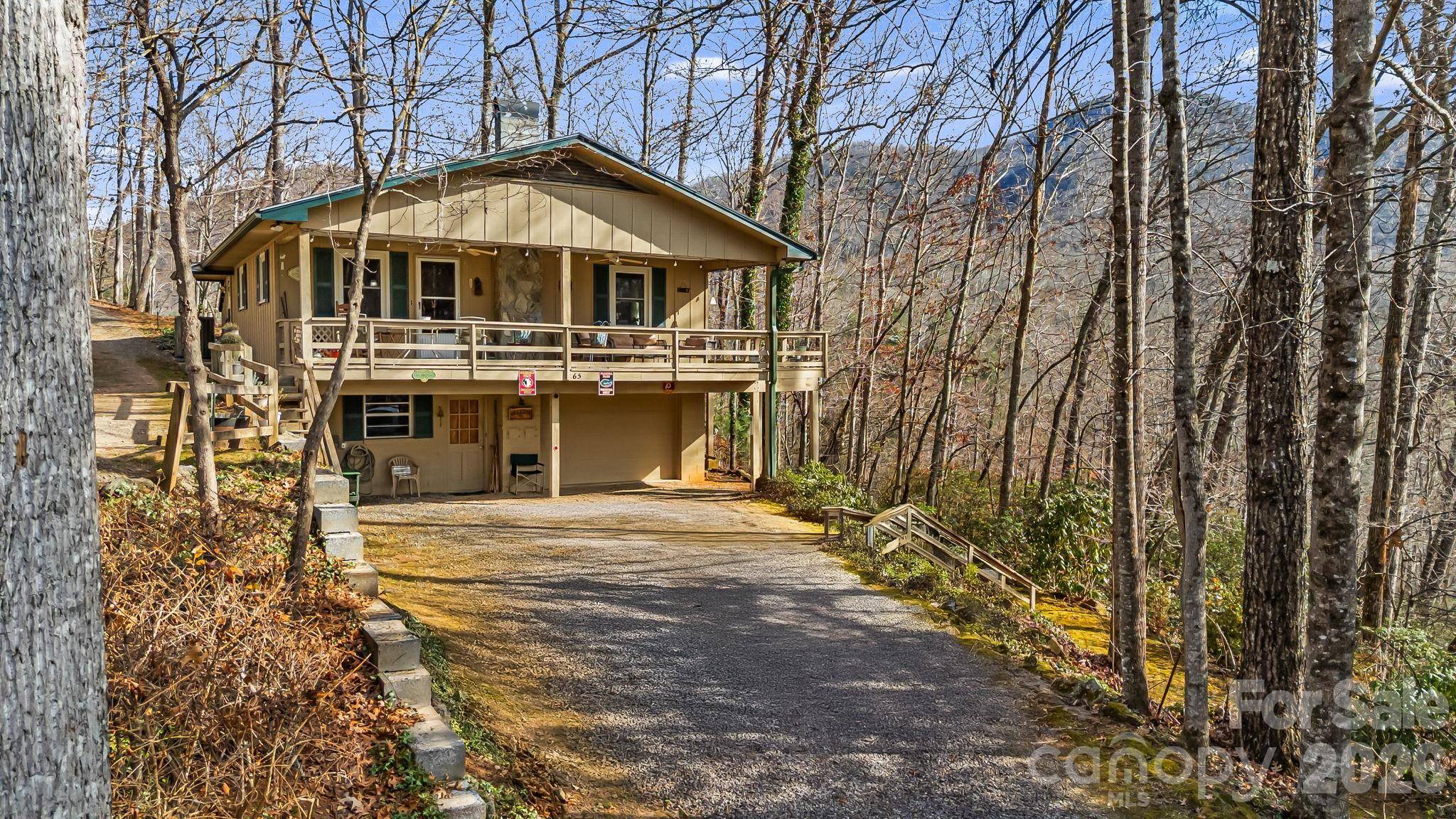 65 Roy LN, Black Mountain, NC 28711
