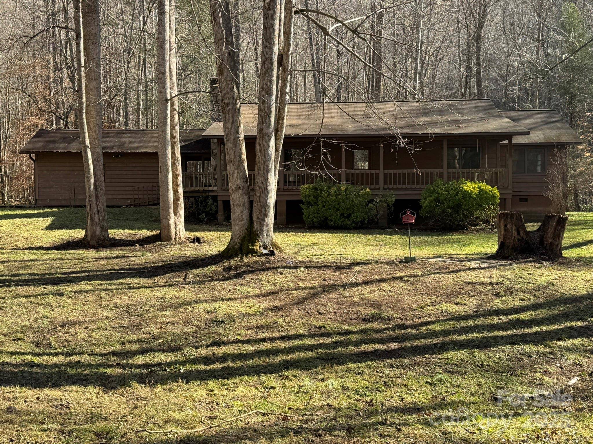 80 Larkspur LN, Cullowhee, NC 28723