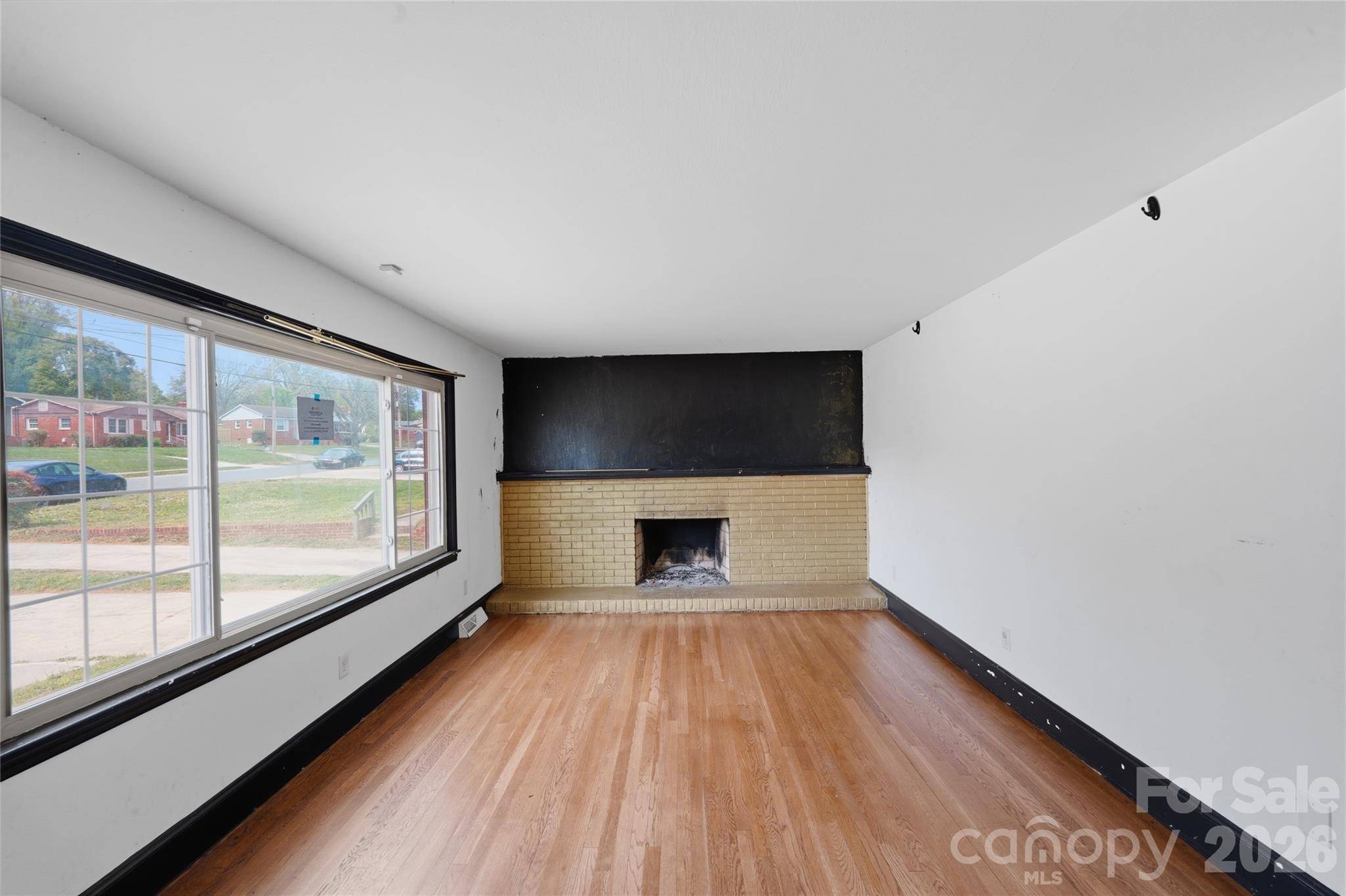 1424 Dean ST, Charlotte, NC 28216