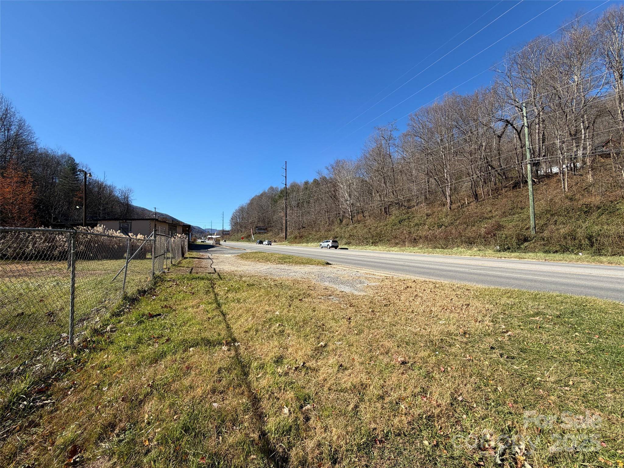 2843 Dellwood RD, Waynesville, NC 28786