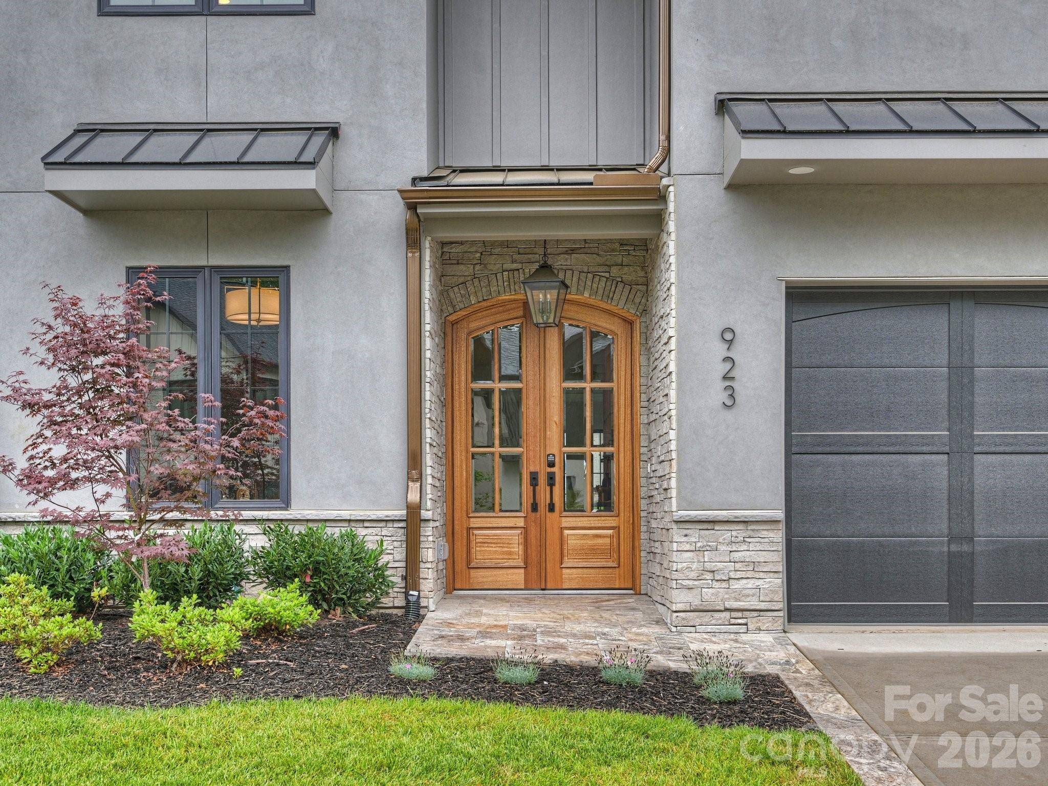 923 Laurel Creek LN, Charlotte, NC 28211